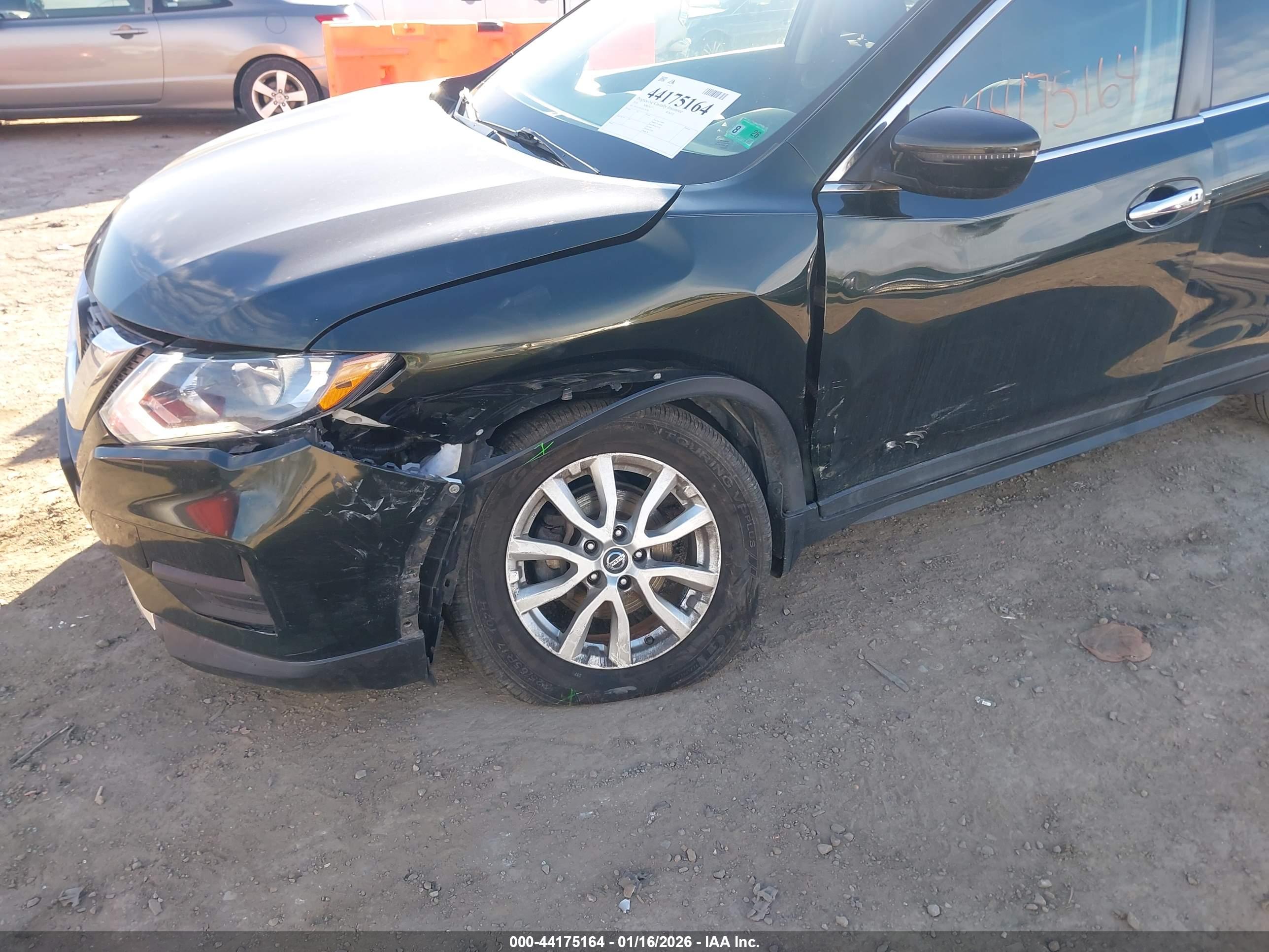 NISSAN ROGUE image 6