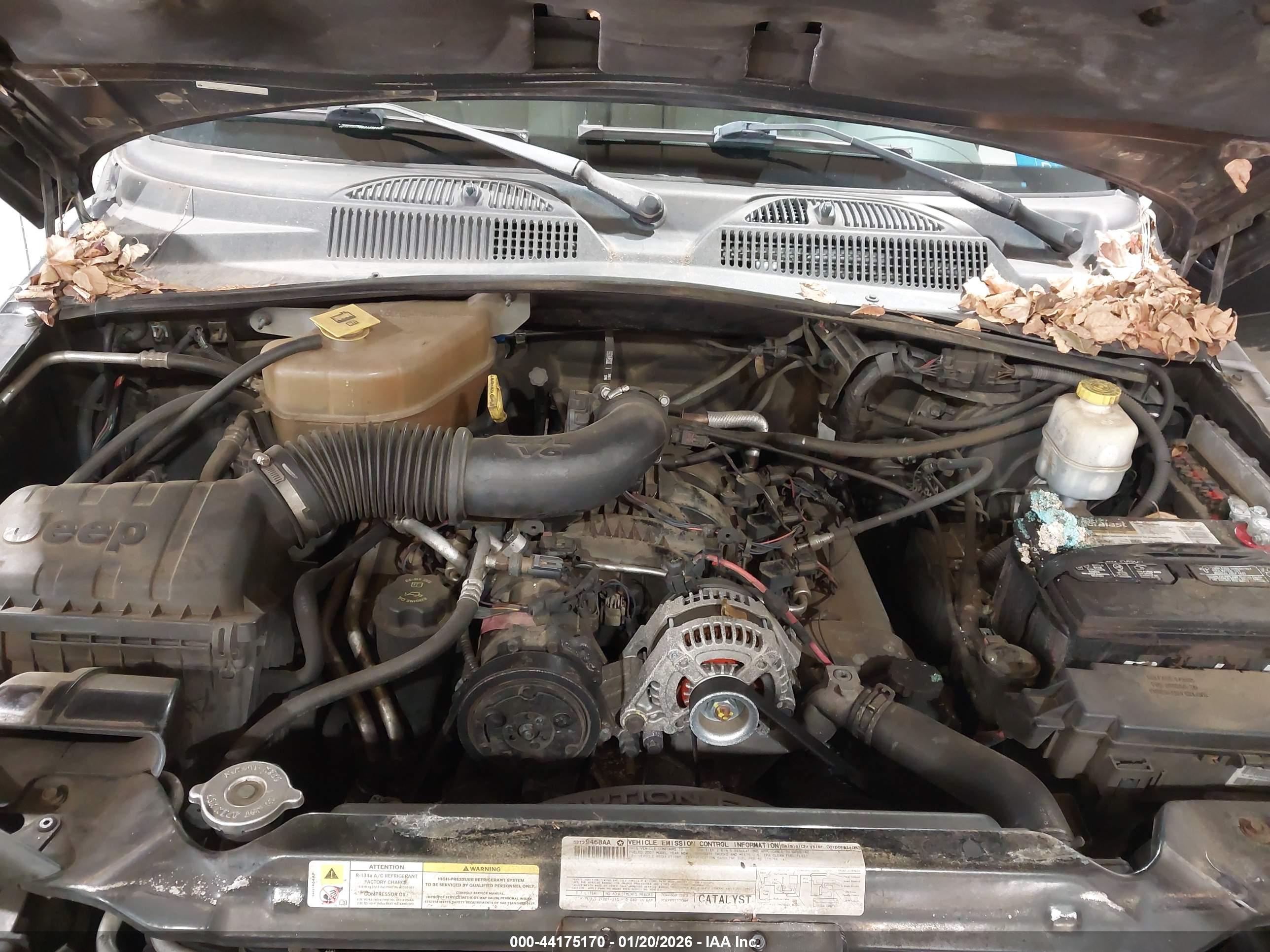 JEEP LIBERTY image 10