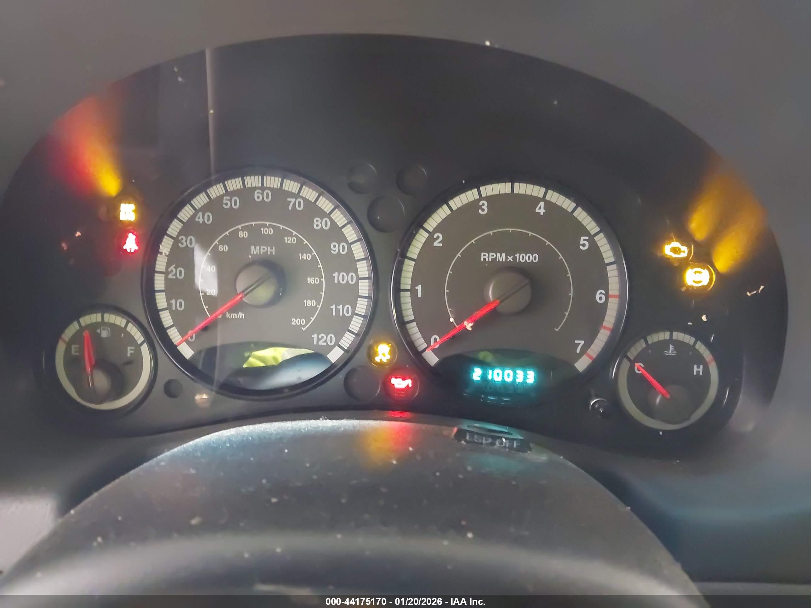 JEEP LIBERTY image 7