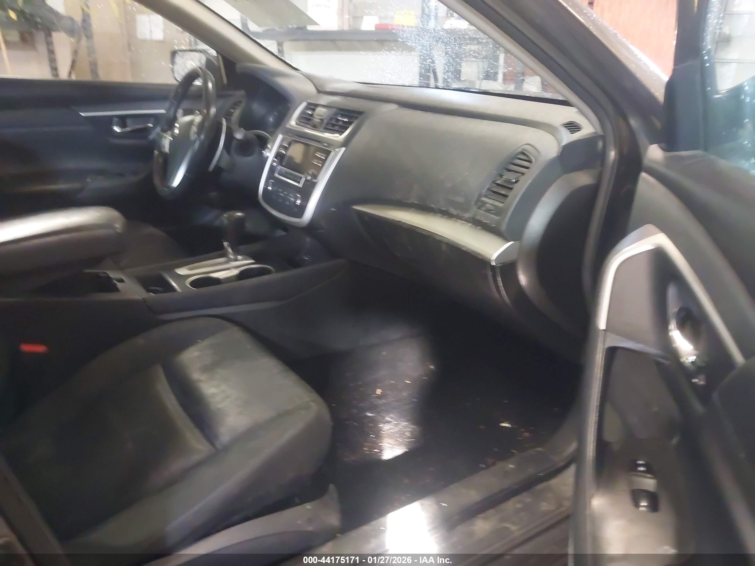 NISSAN ALTIMA image 5