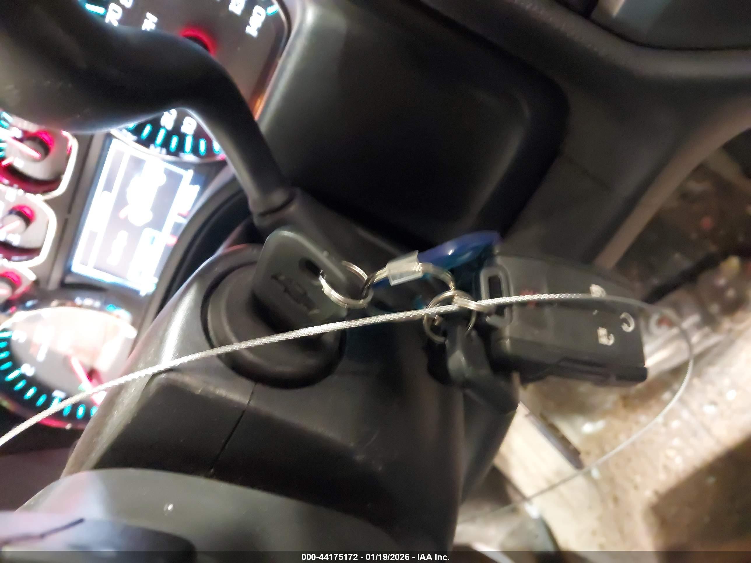 CHEVROLET SILVERADO image 11