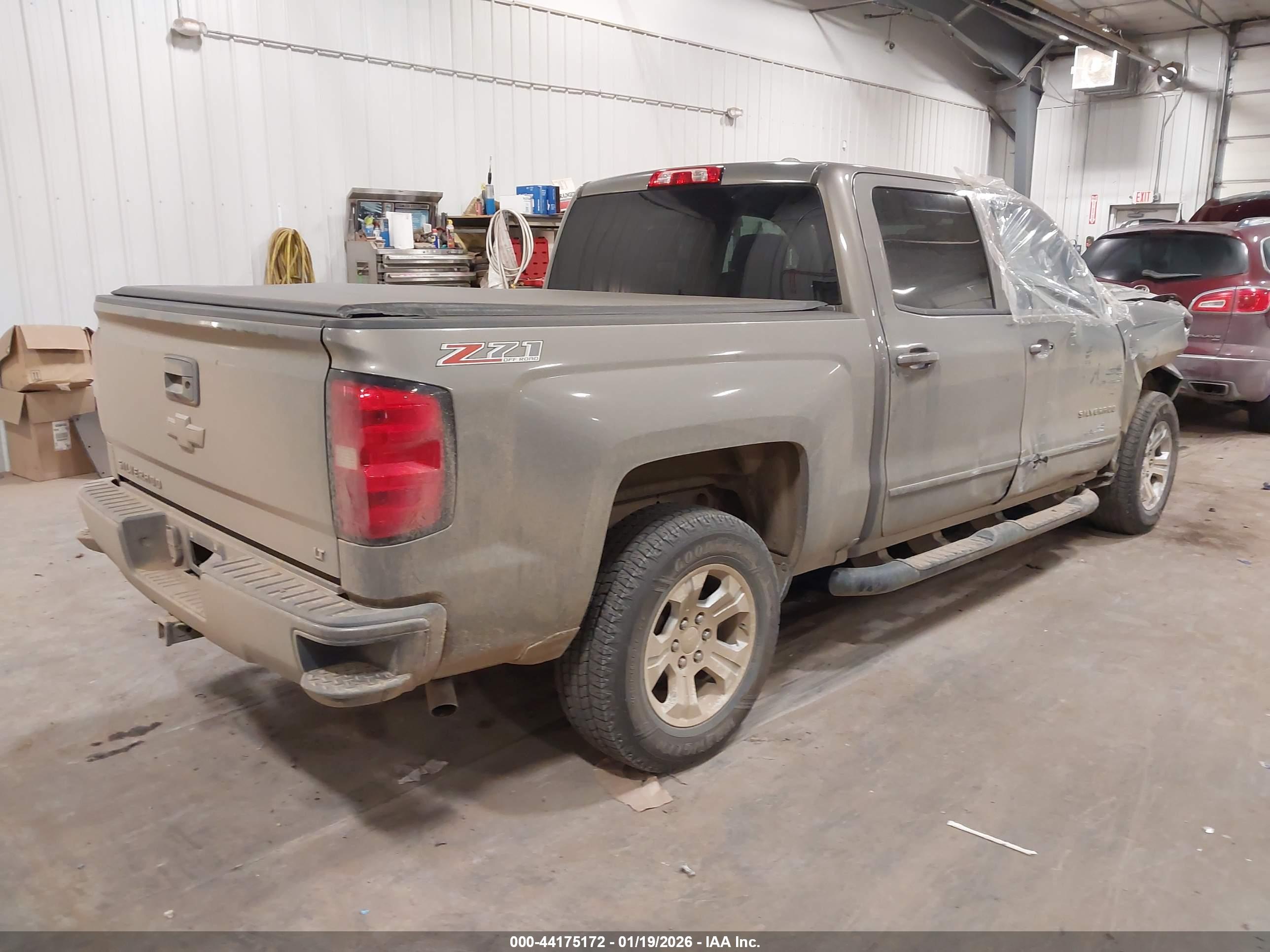 CHEVROLET SILVERADO image 4