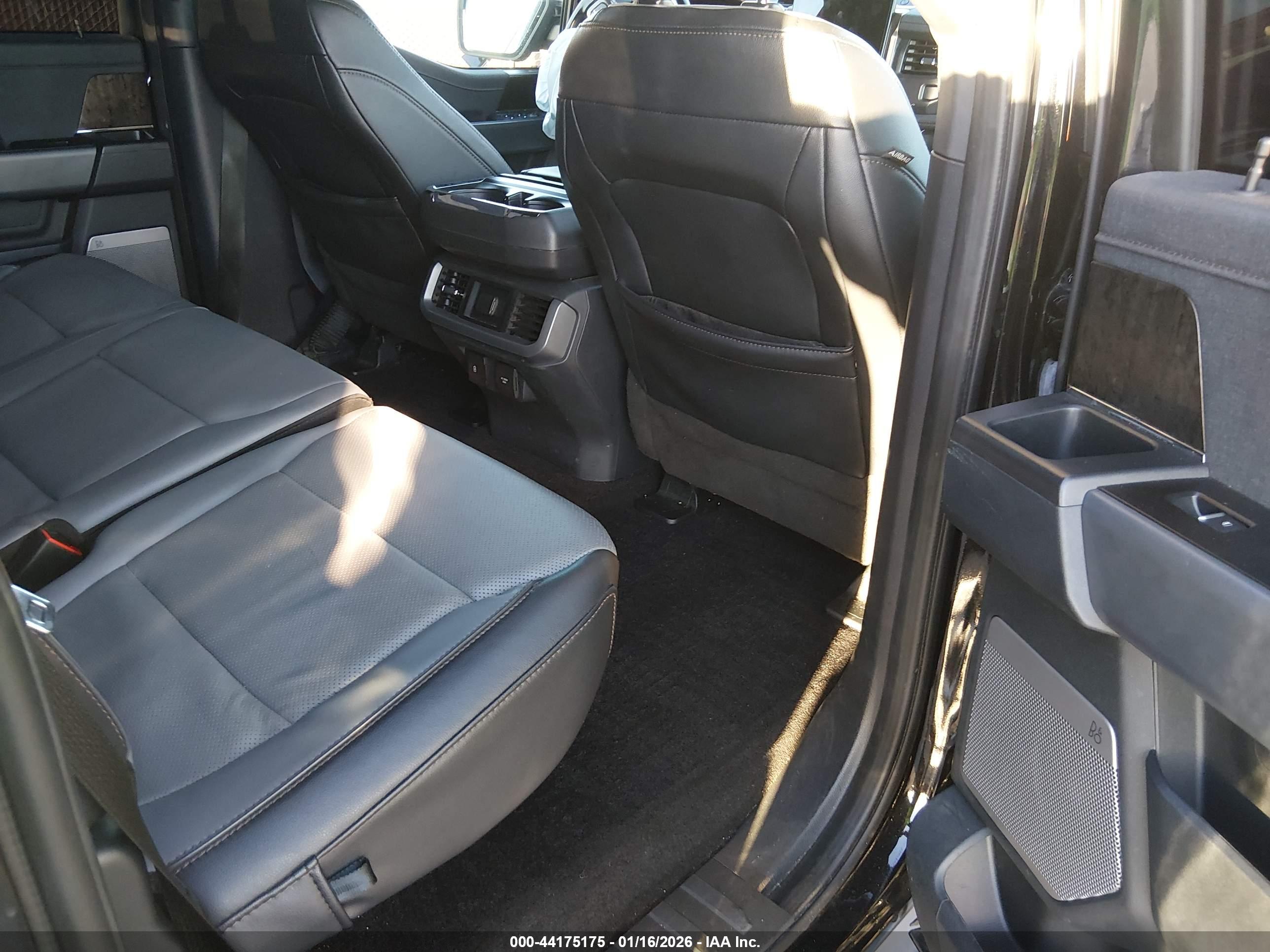 FORD F-150 image 8