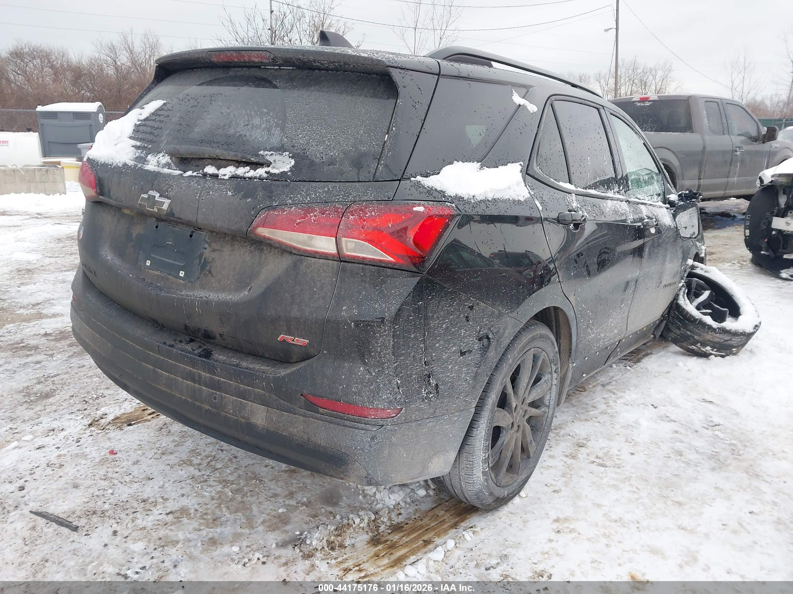 CHEVROLET EQUINOX image 4