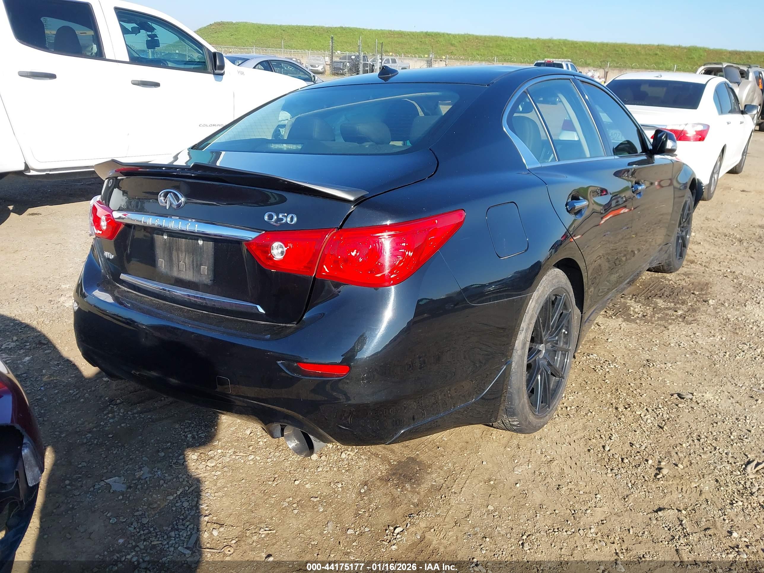 INFINITI Q50 image 4