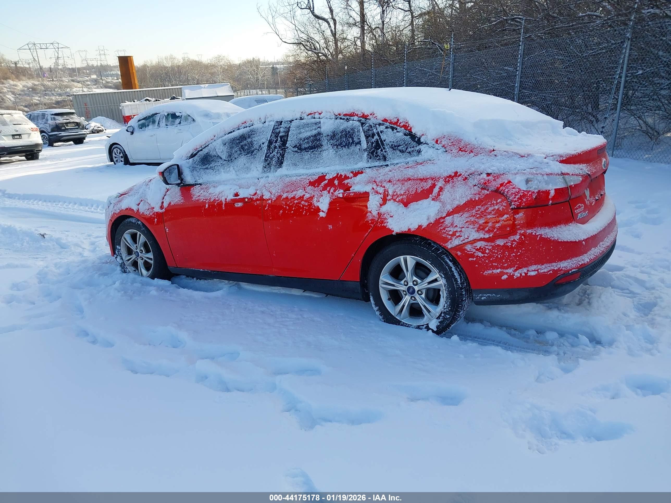 FORD FOCUS image 3