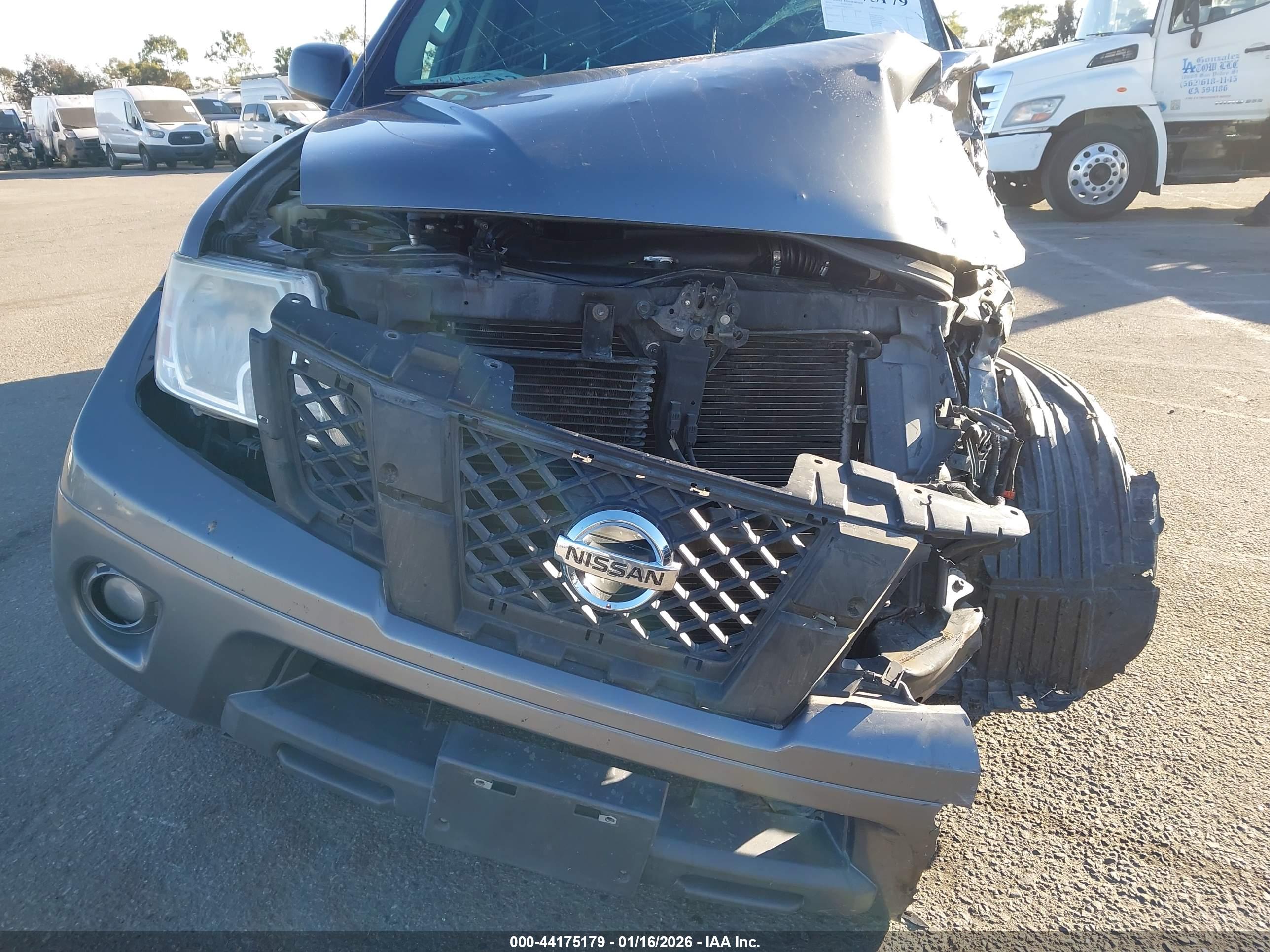 NISSAN FRONTIER image 6