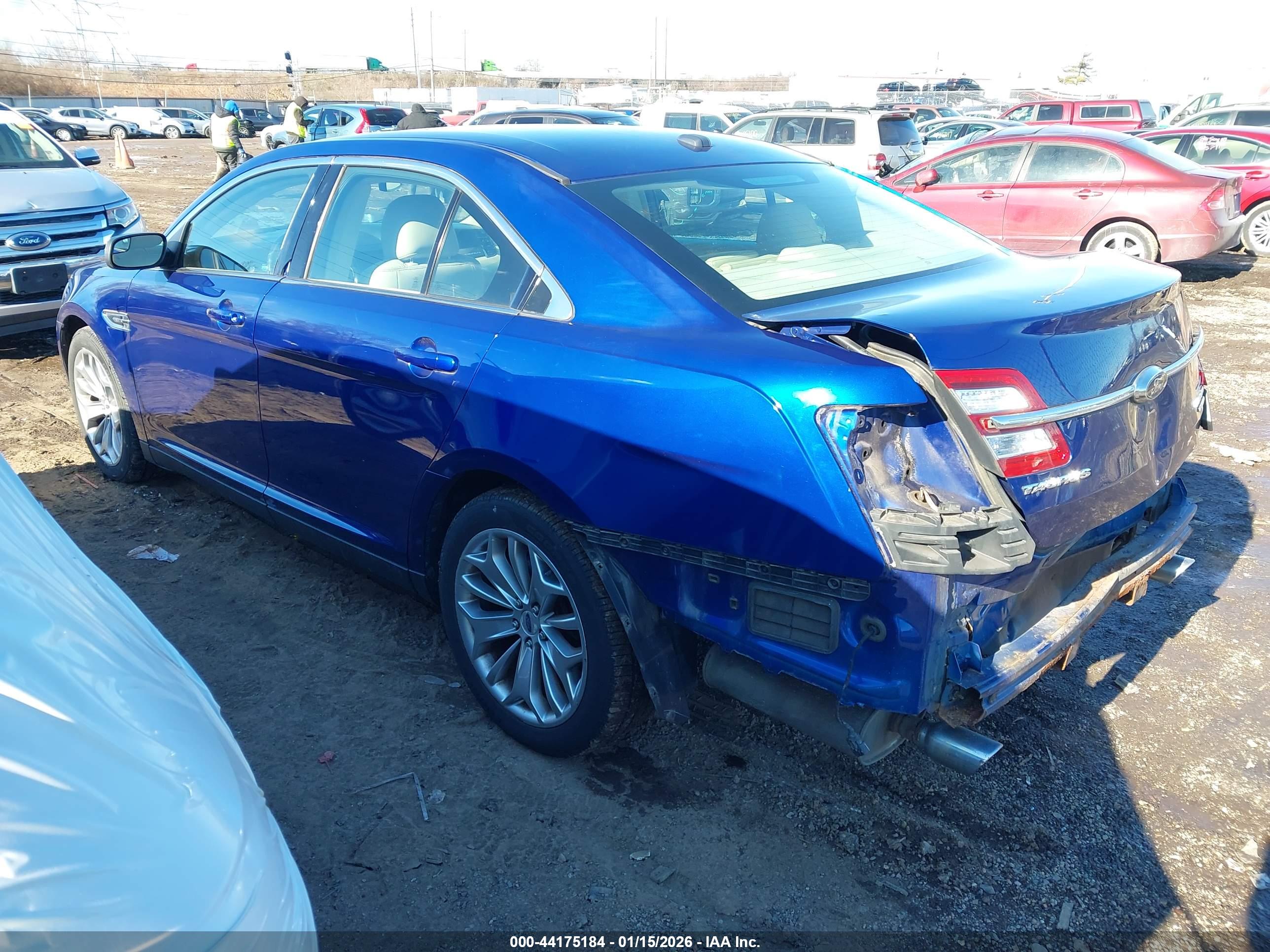 FORD TAURUS image 3
