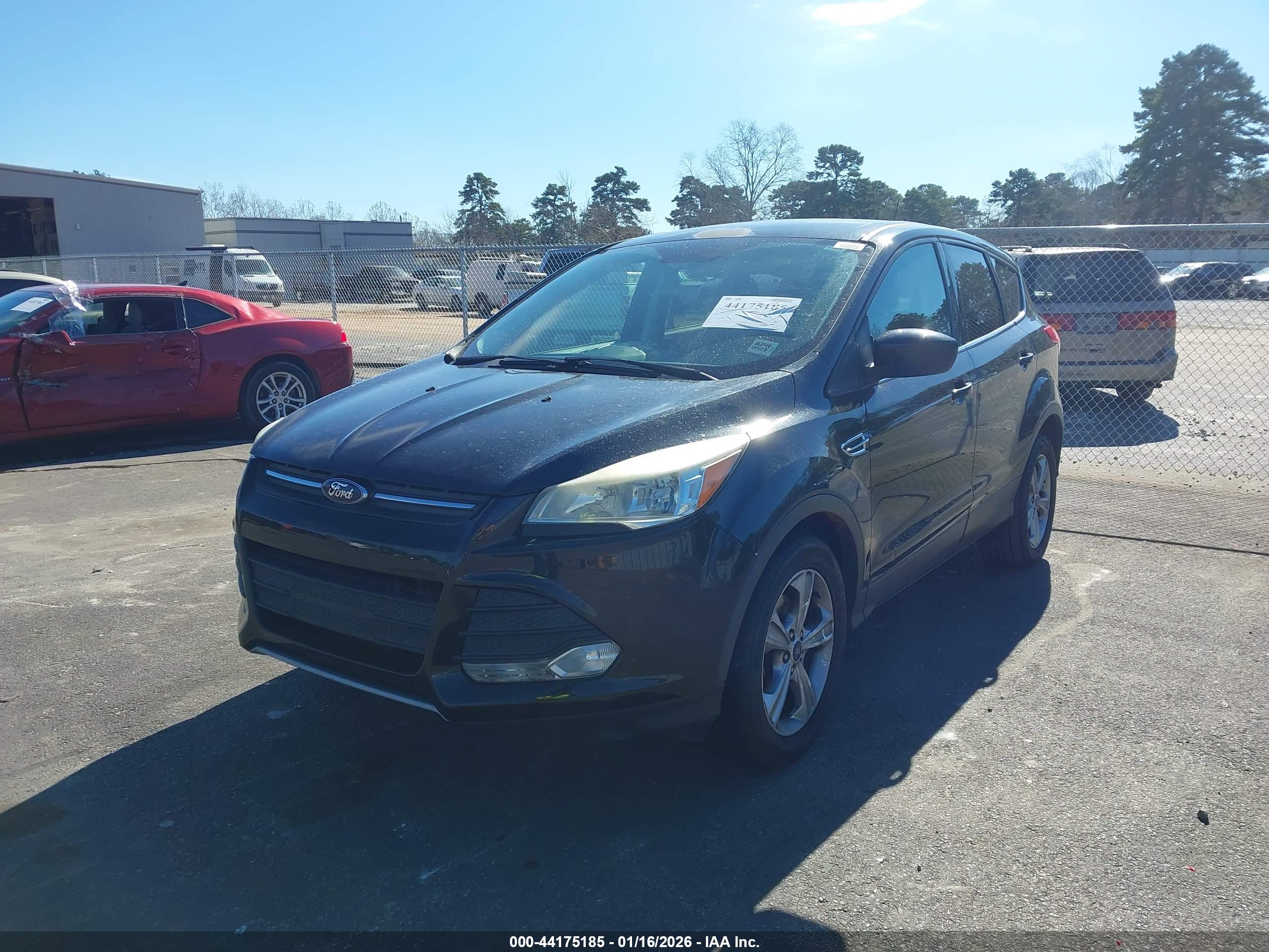 FORD ESCAPE image 2