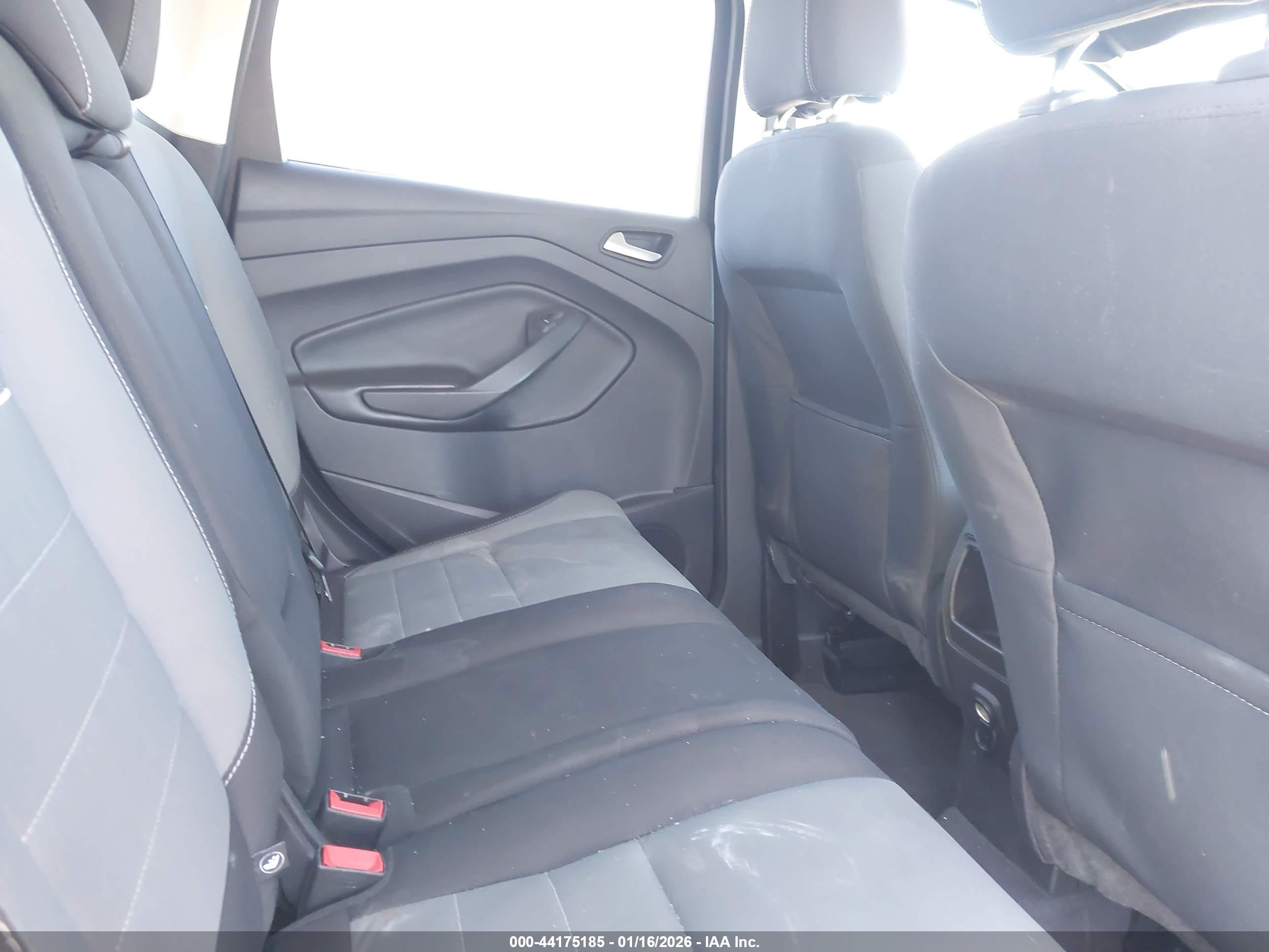 FORD ESCAPE image 8