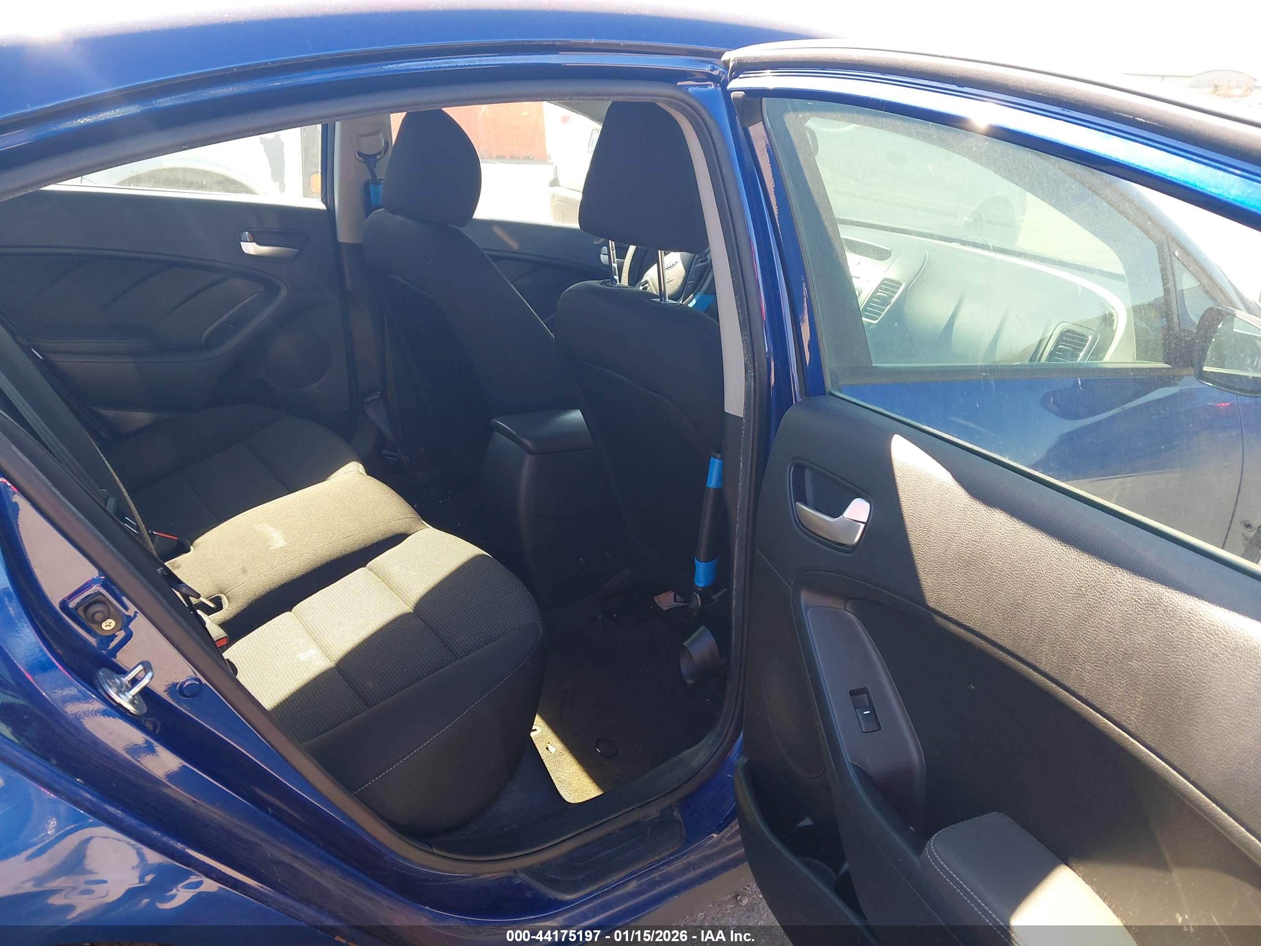 KIA FORTE image 8