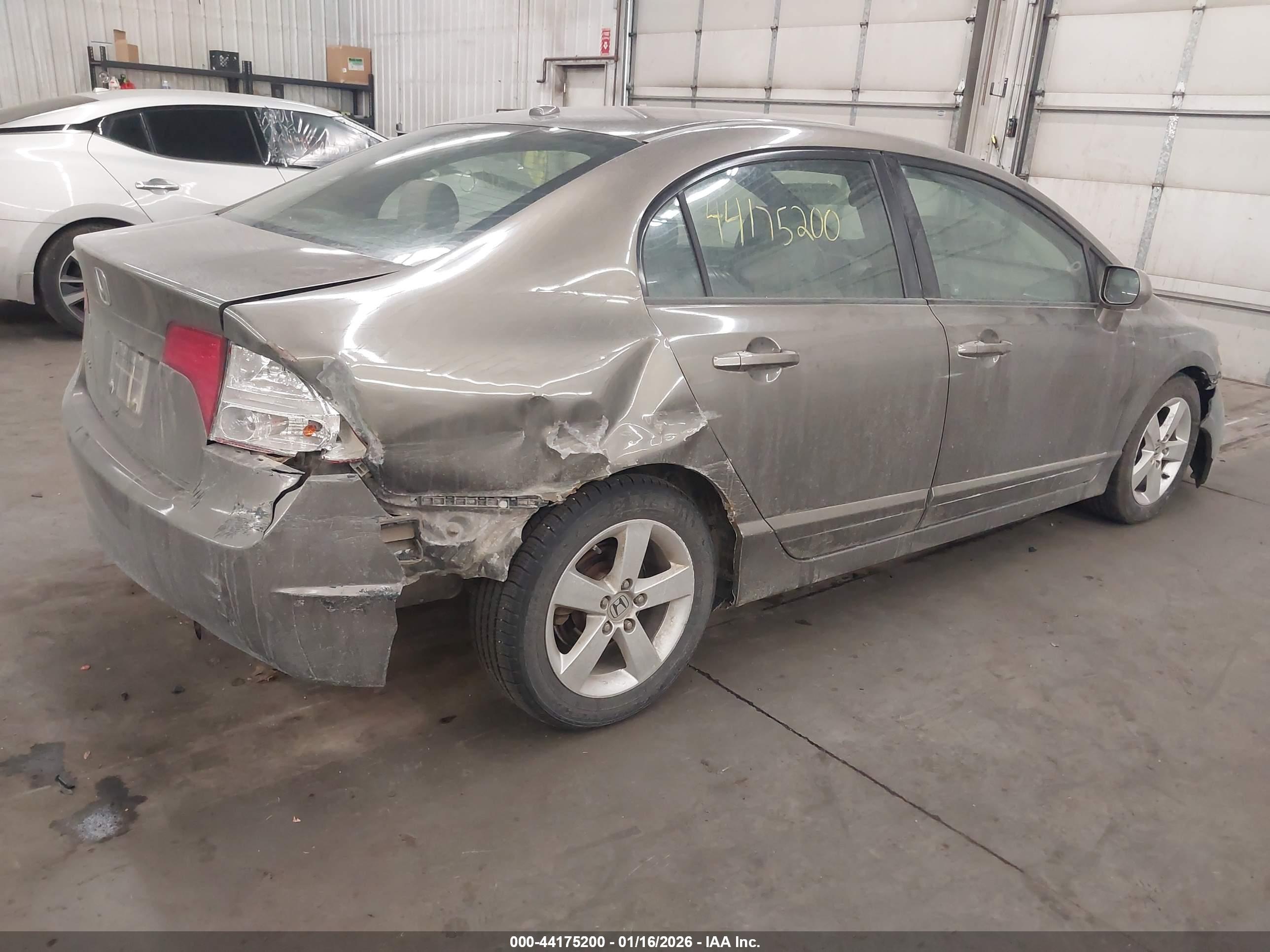 HONDA CIVIC image 4
