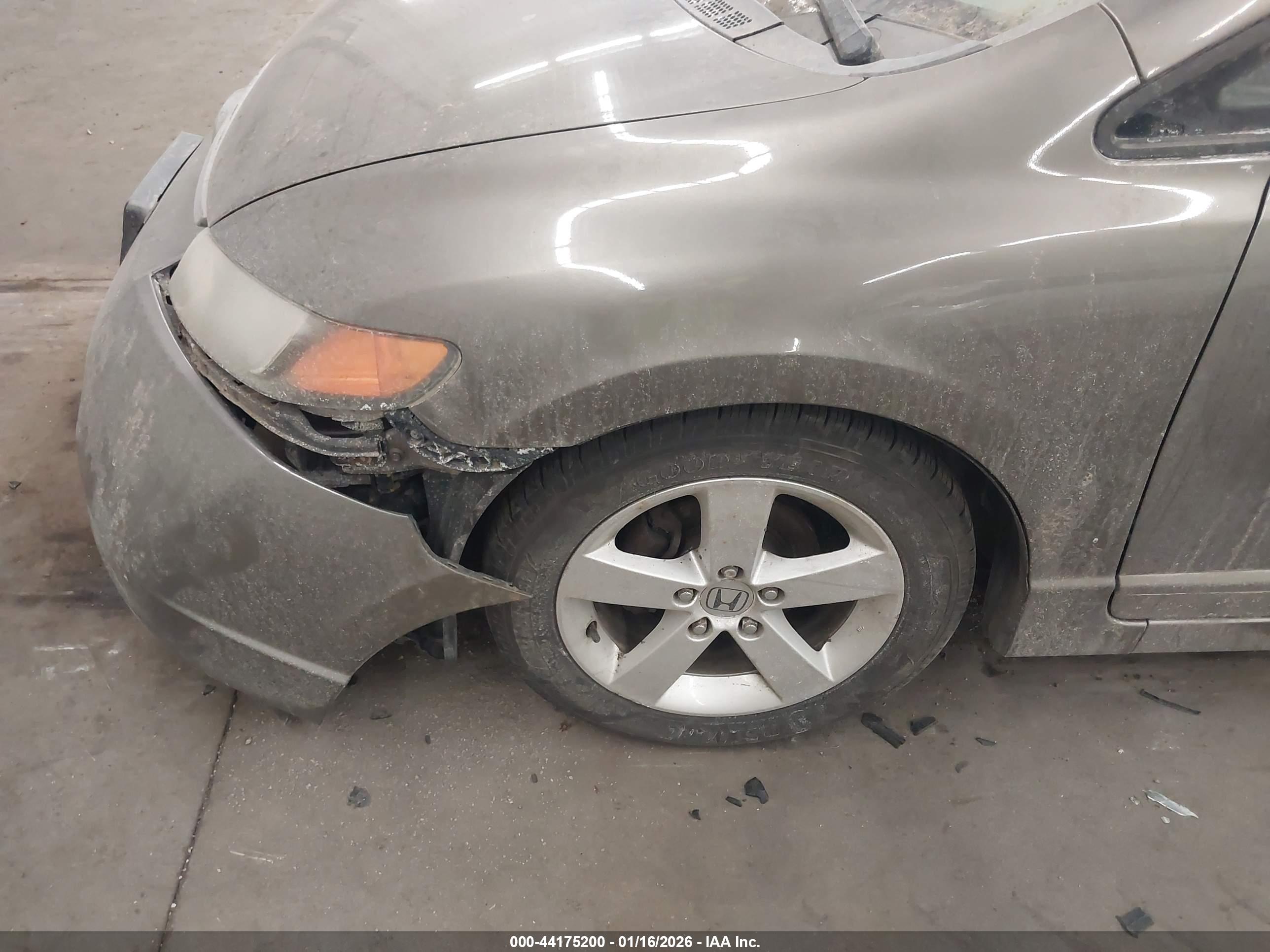 HONDA CIVIC image 6