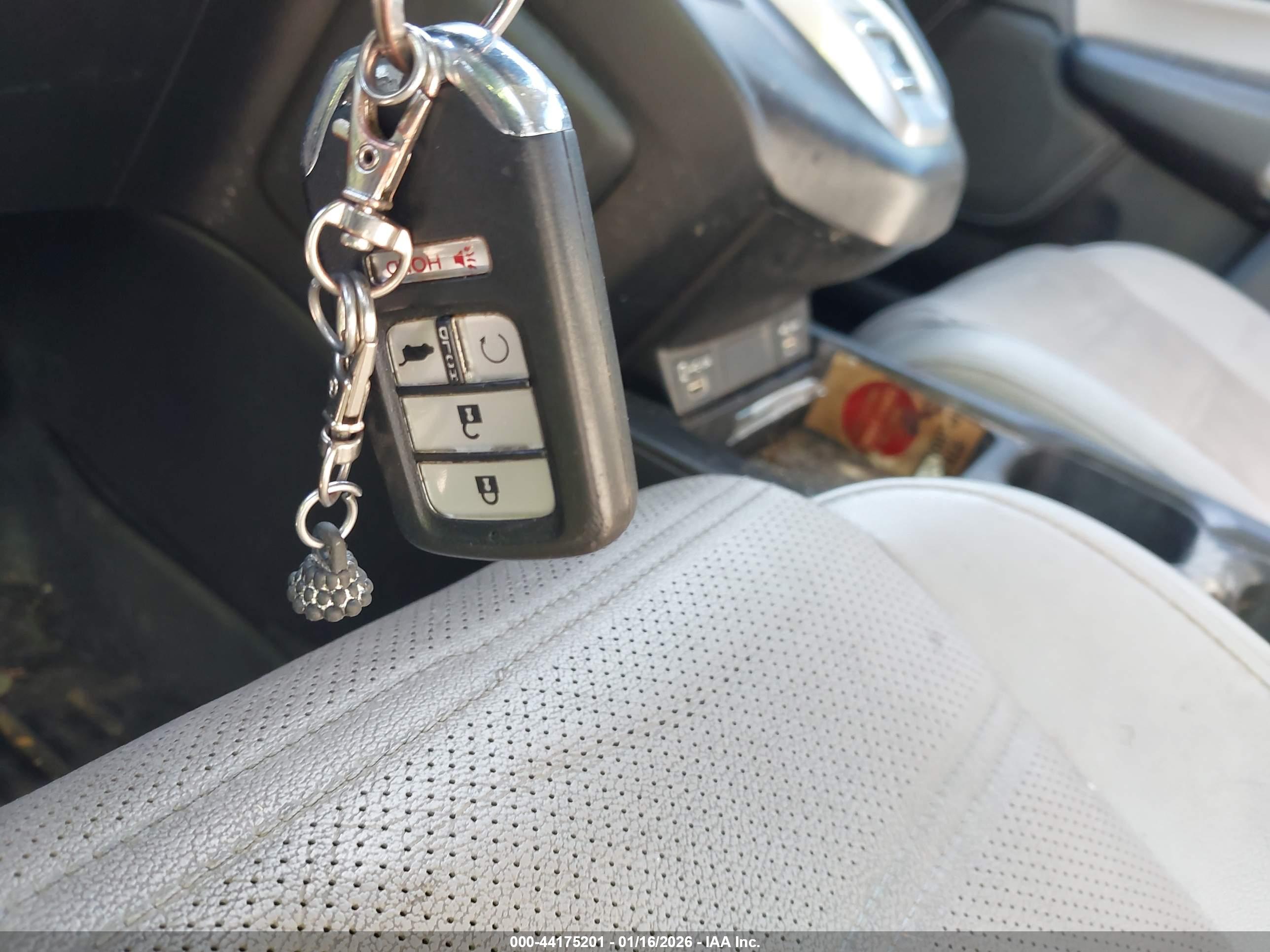 HONDA CR-V image 11
