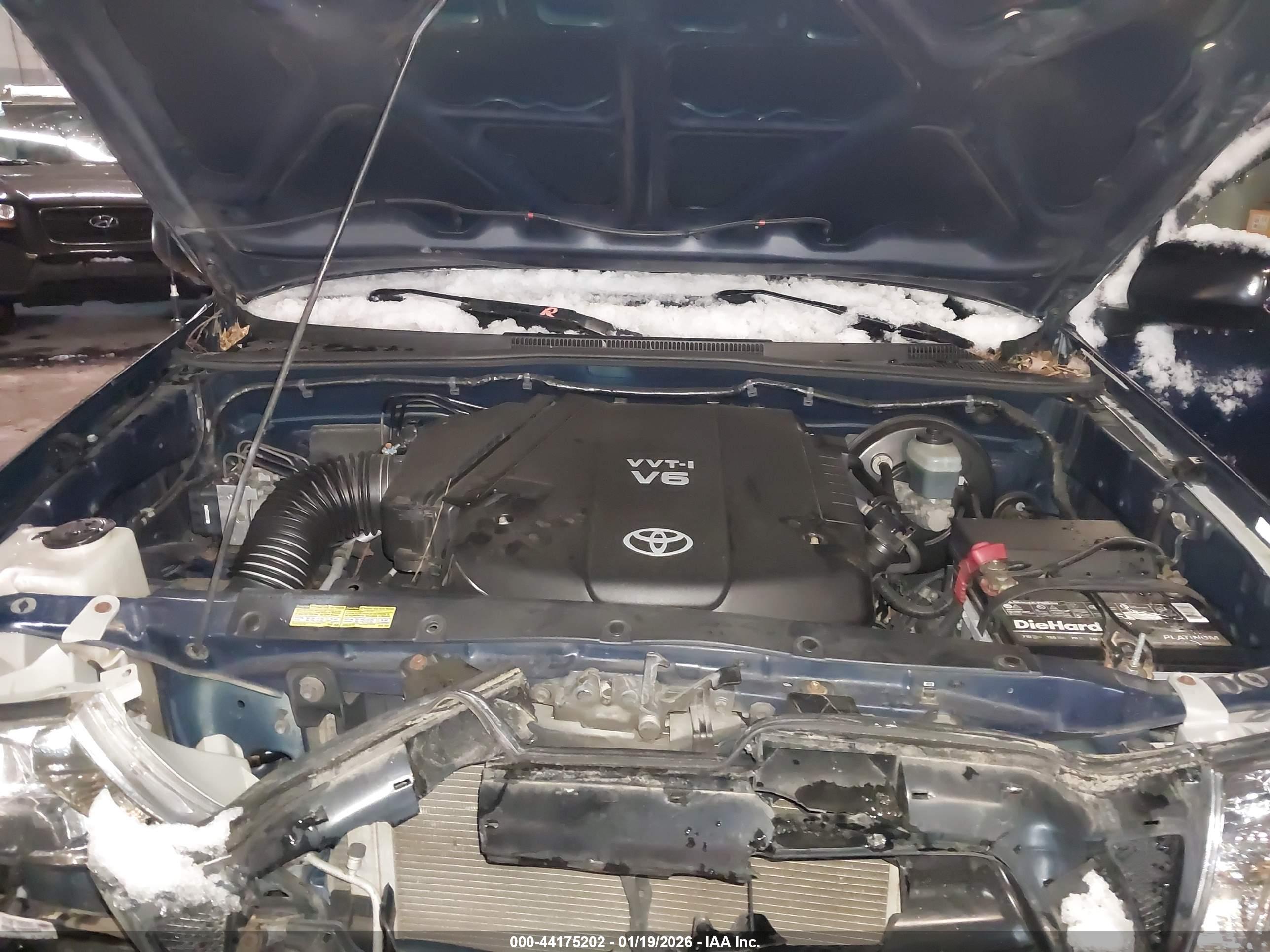 TOYOTA TACOMA image 10