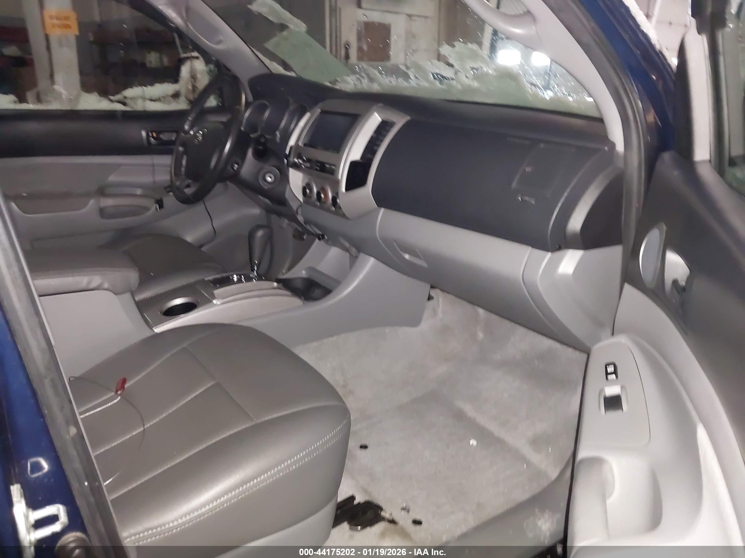 TOYOTA TACOMA image 5