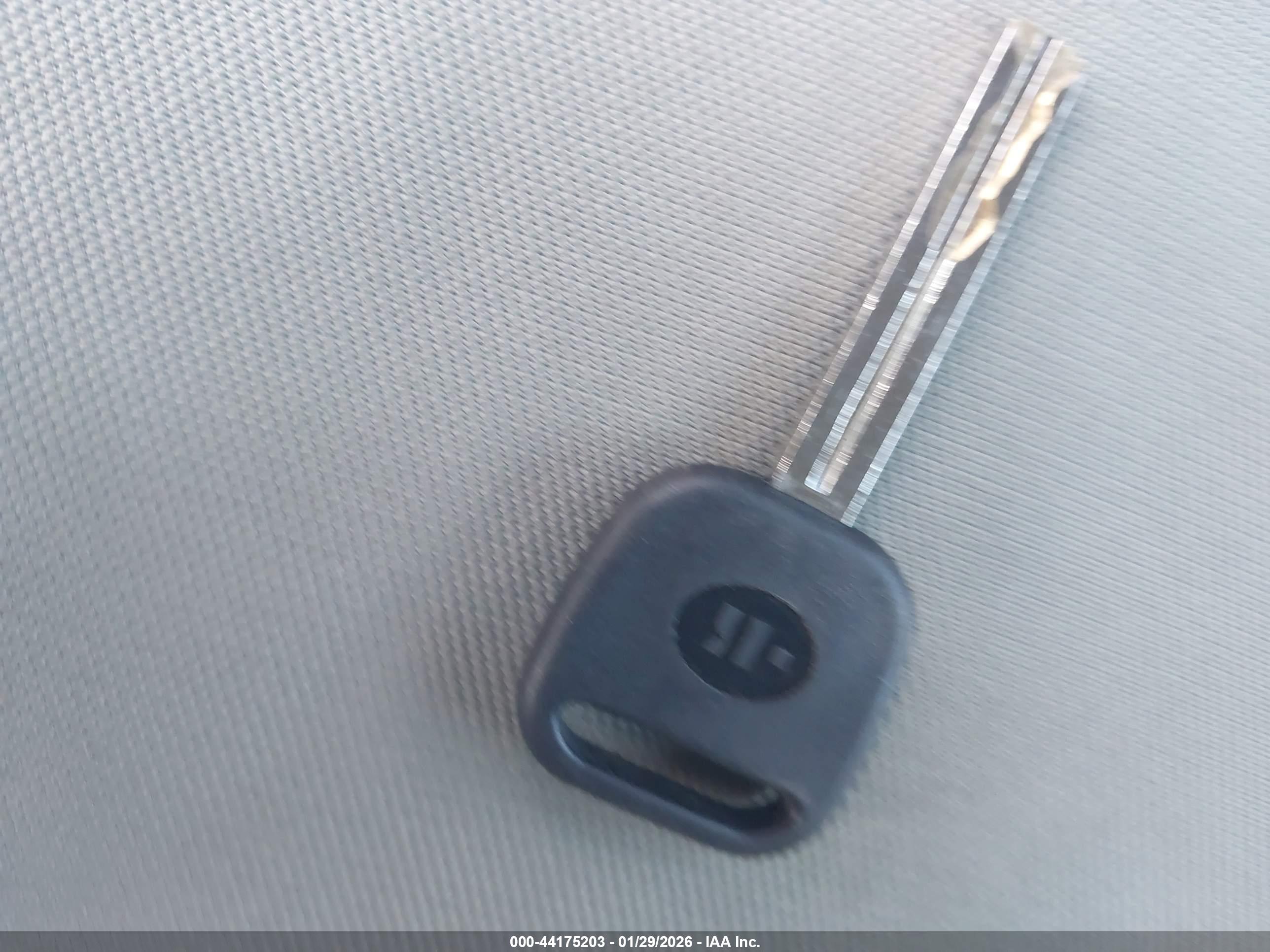 KIA RIO image 11
