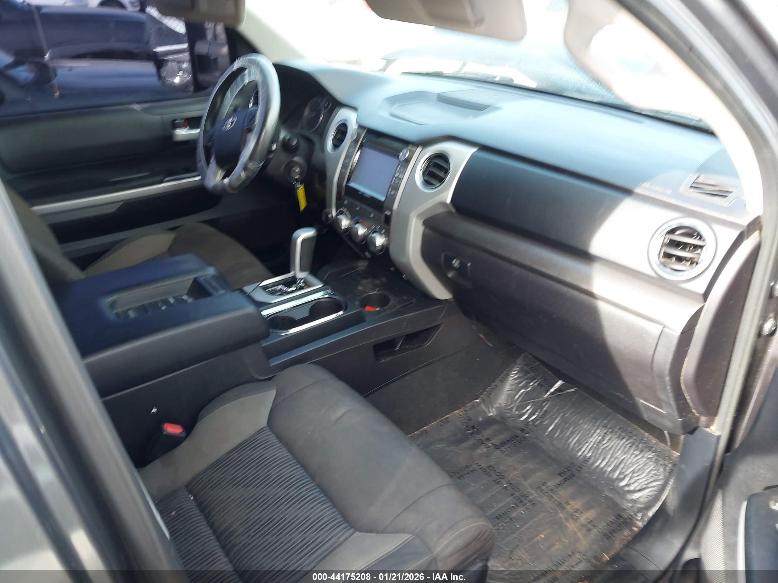 TOYOTA TUNDRA image 5