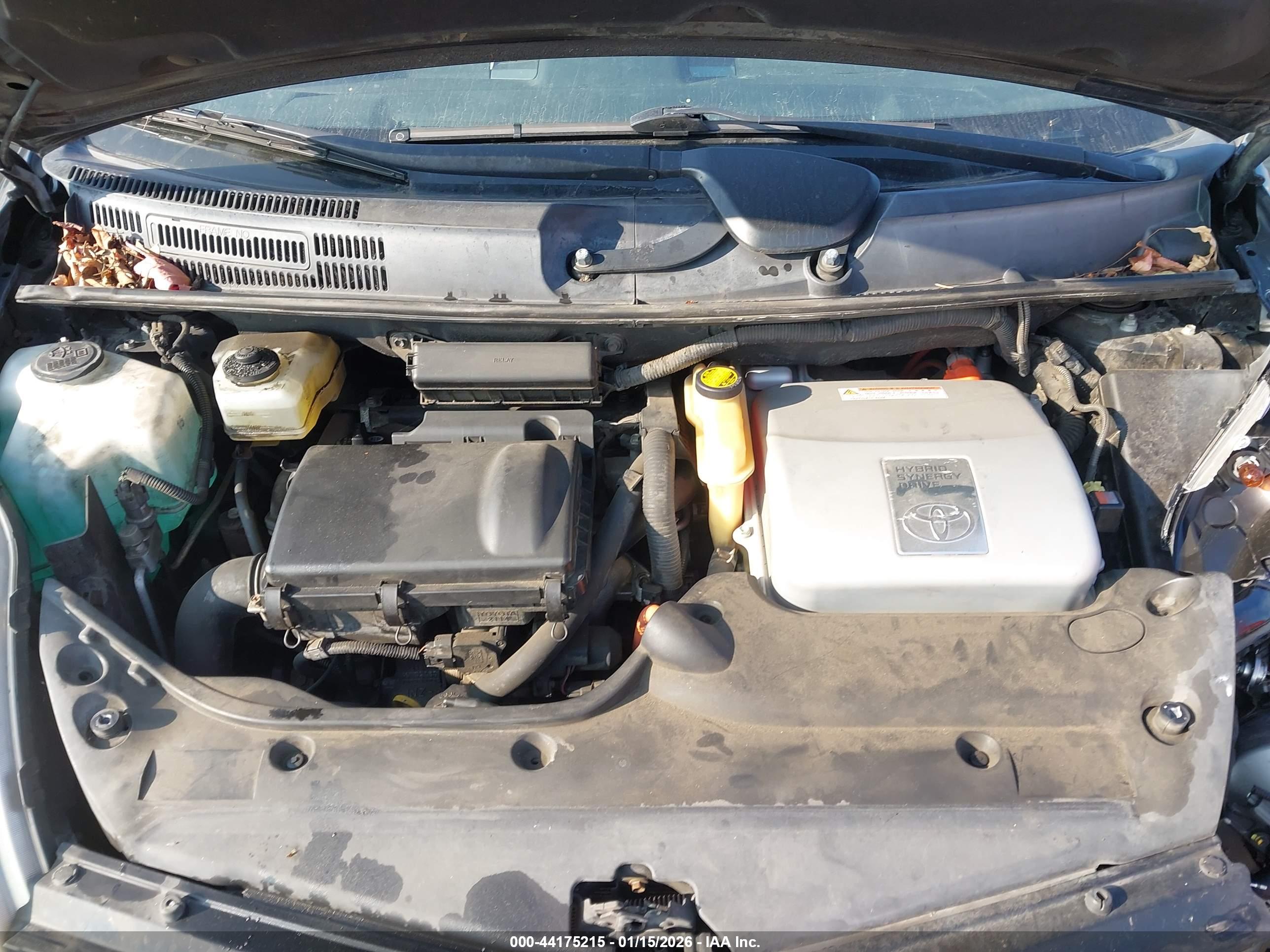 TOYOTA PRIUS image 10