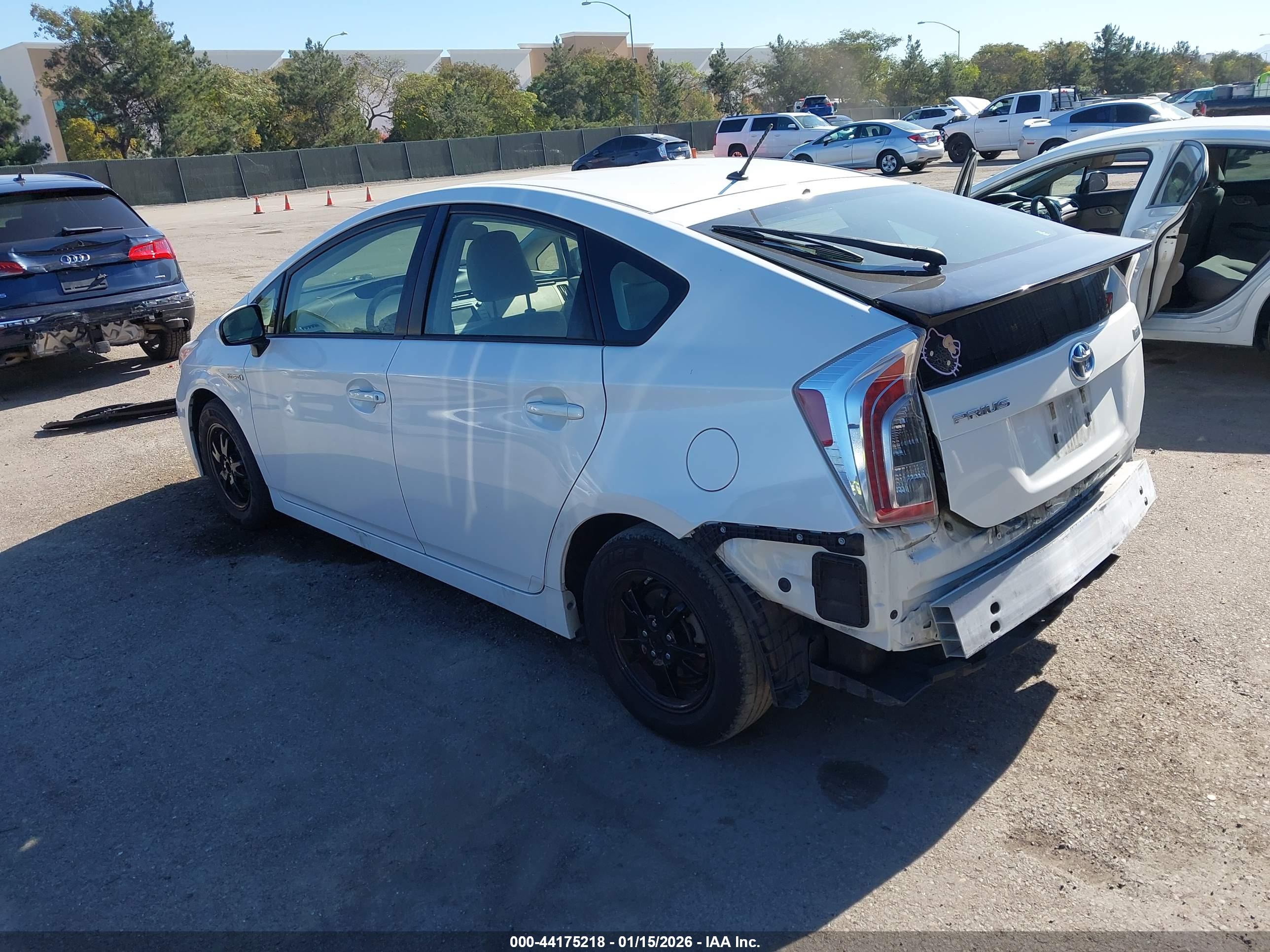 TOYOTA PRIUS image 3