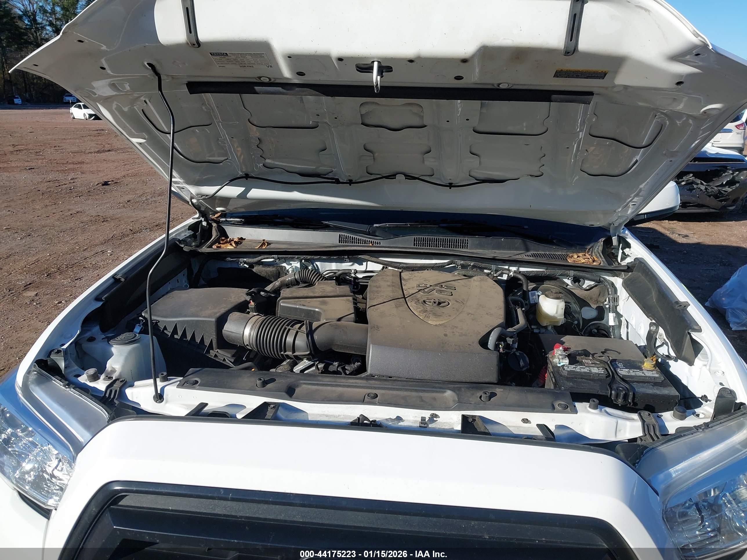 TOYOTA TACOMA image 10