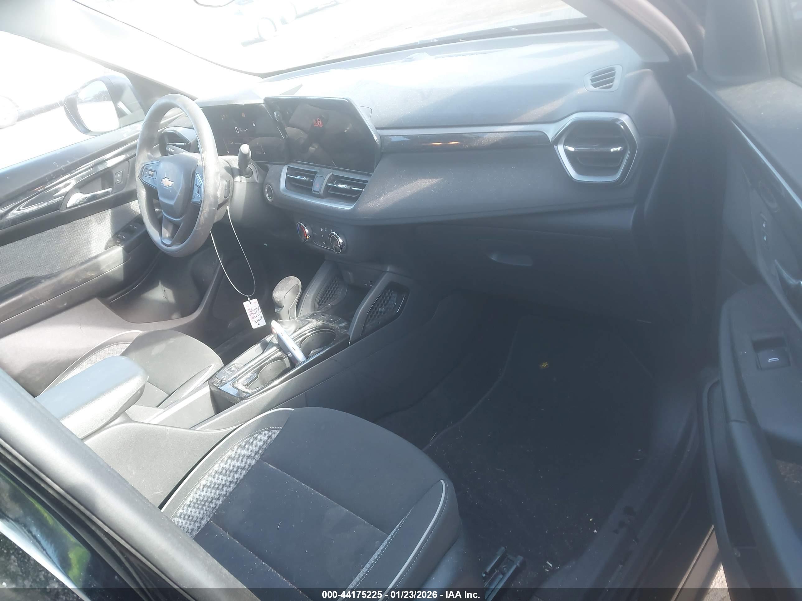 CHEVROLET TRAILBLAZER image 5
