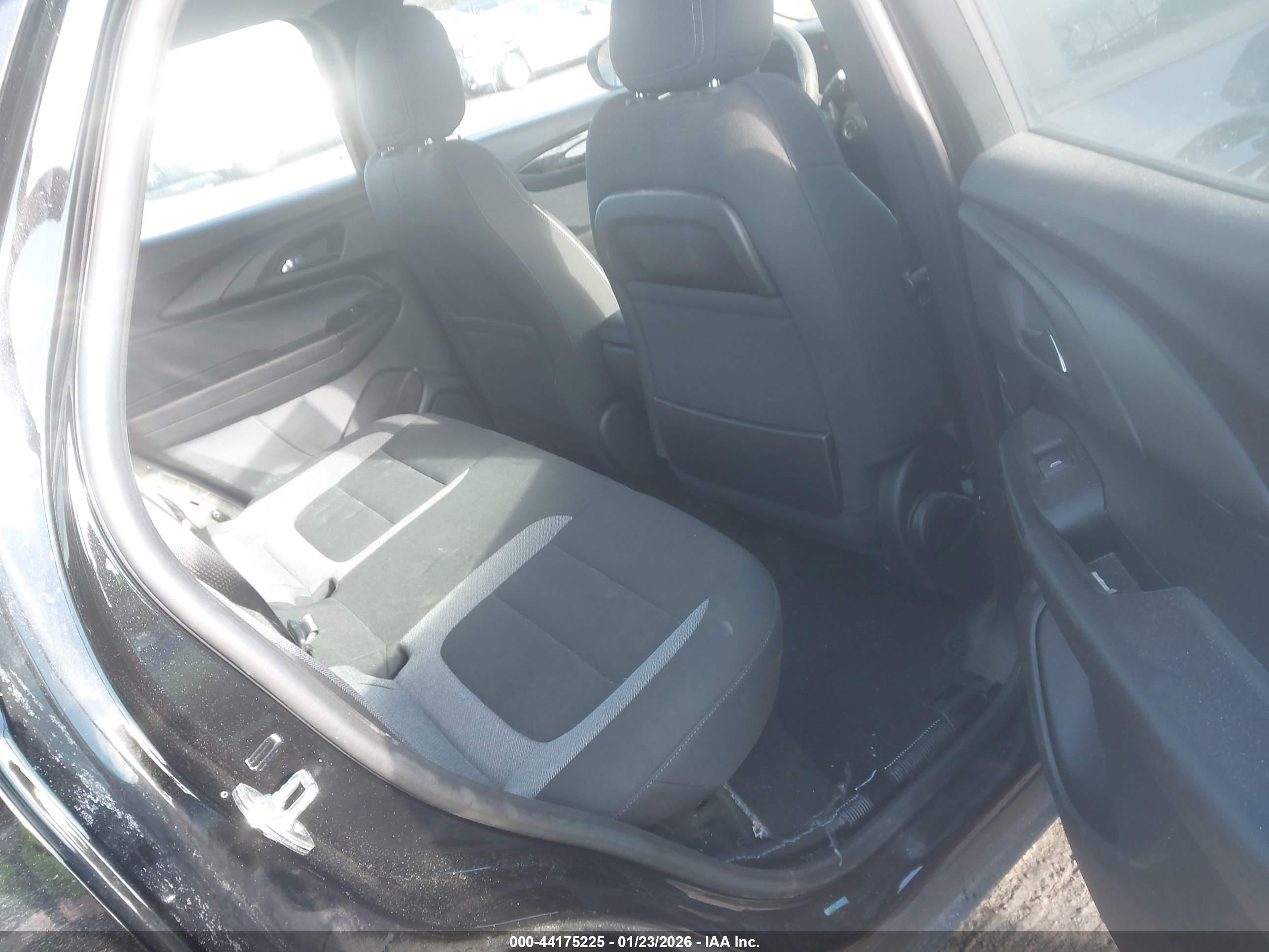 CHEVROLET TRAILBLAZER image 8