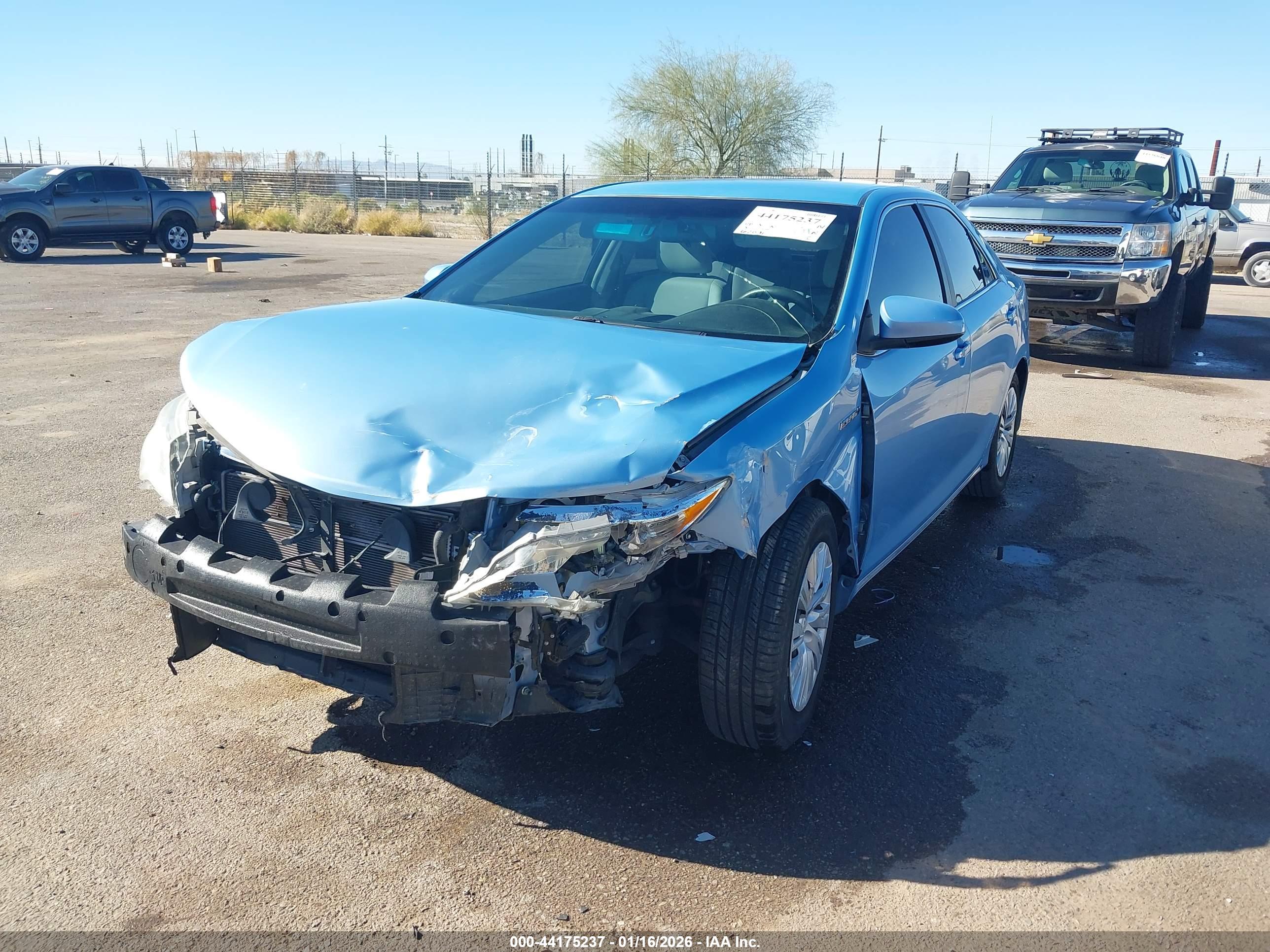 TOYOTA CAMRY image 6