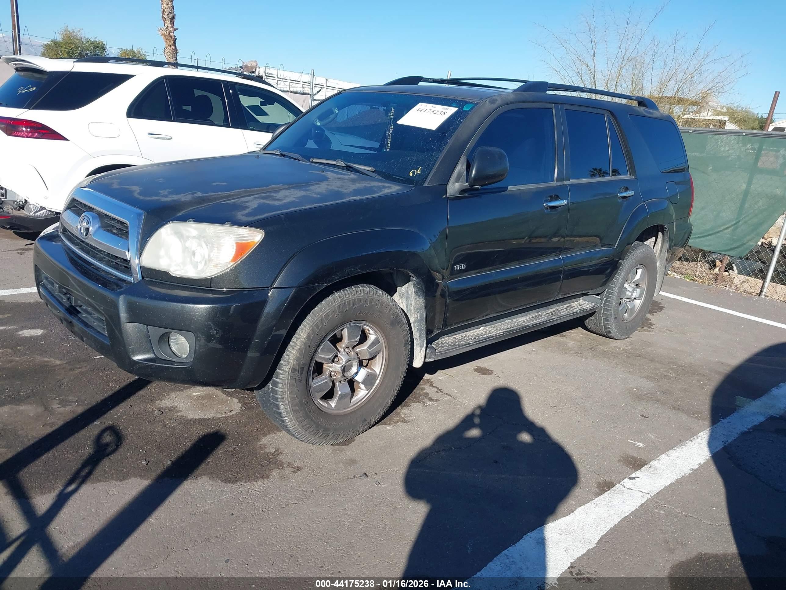 TOYOTA 4RUNNER image 2