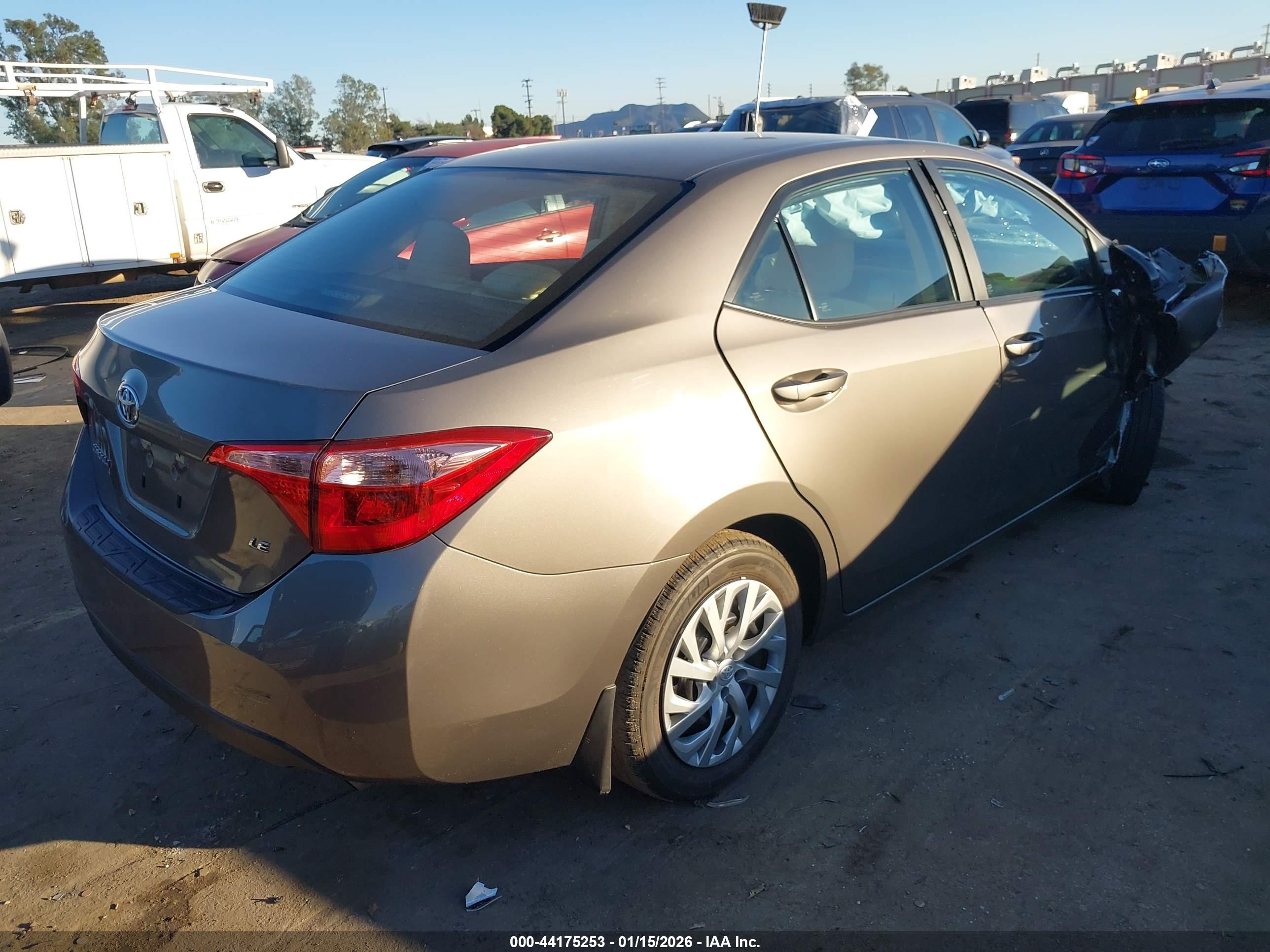 TOYOTA COROLLA image 4