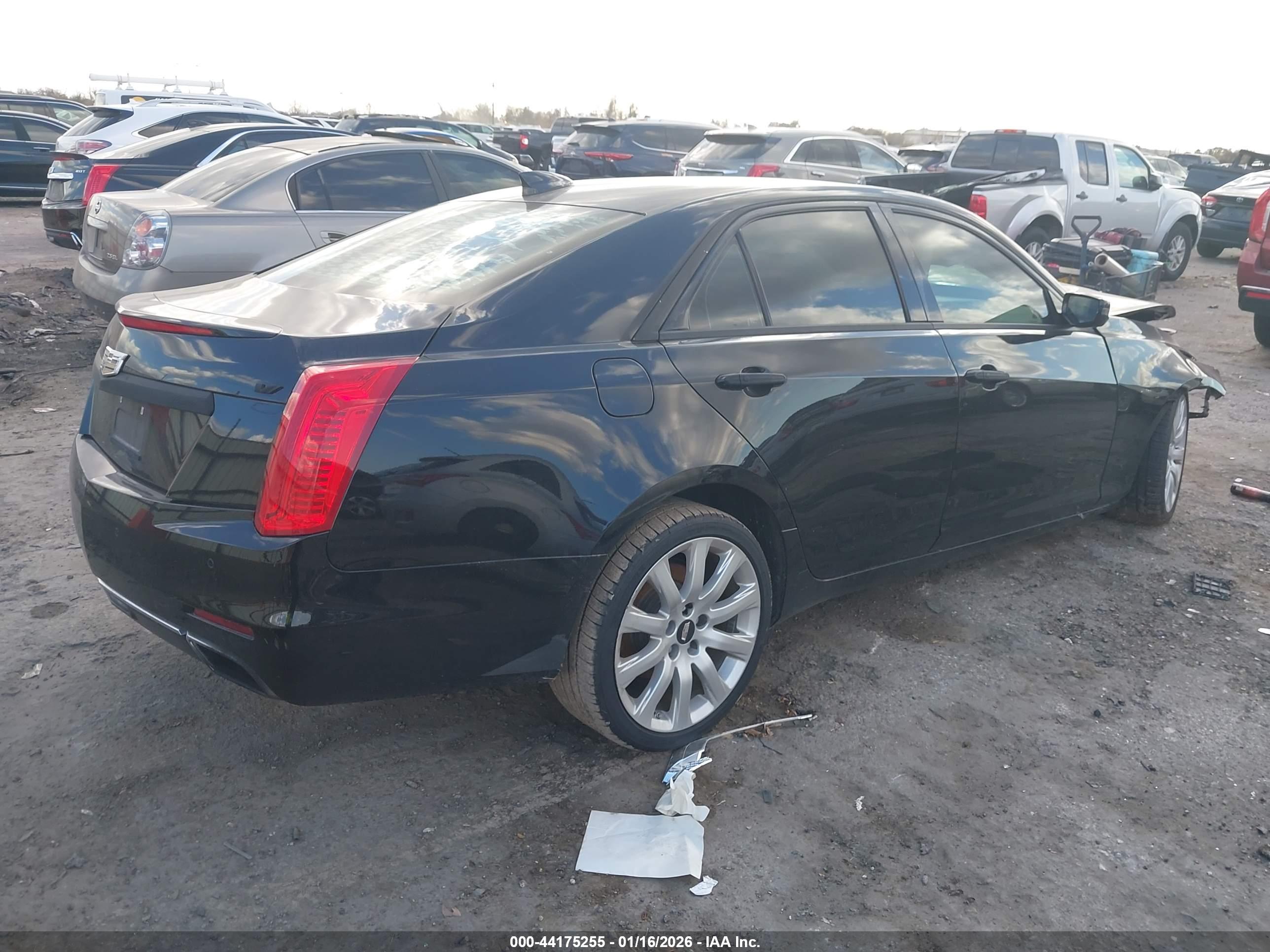 CADILLAC CTS image 4