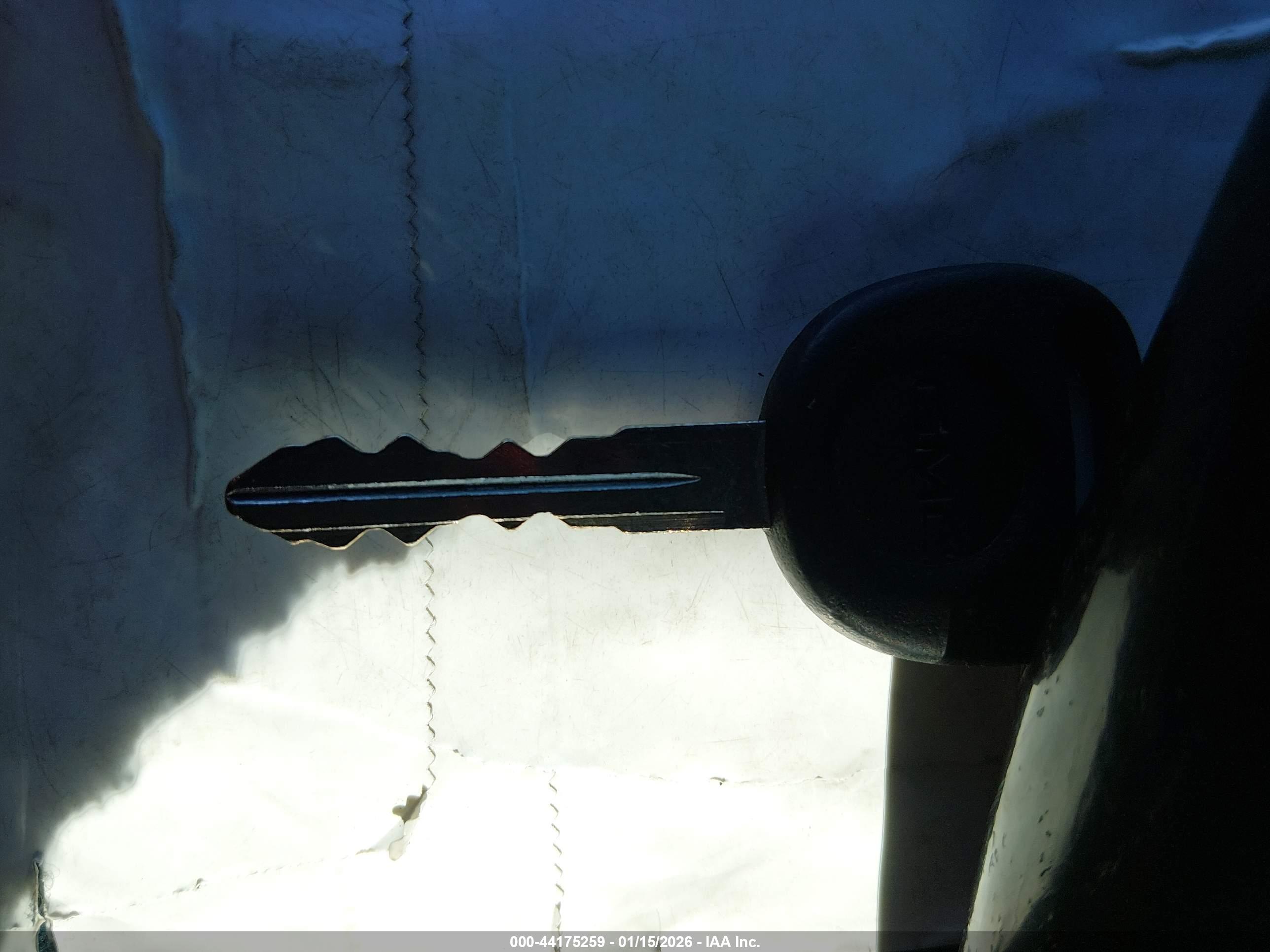 GMC ENVOY image 11