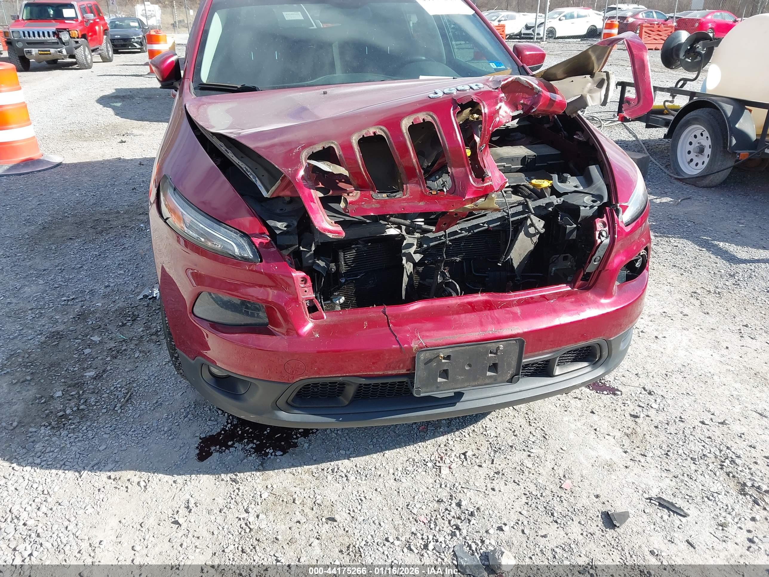 JEEP CHEROKEE image 6