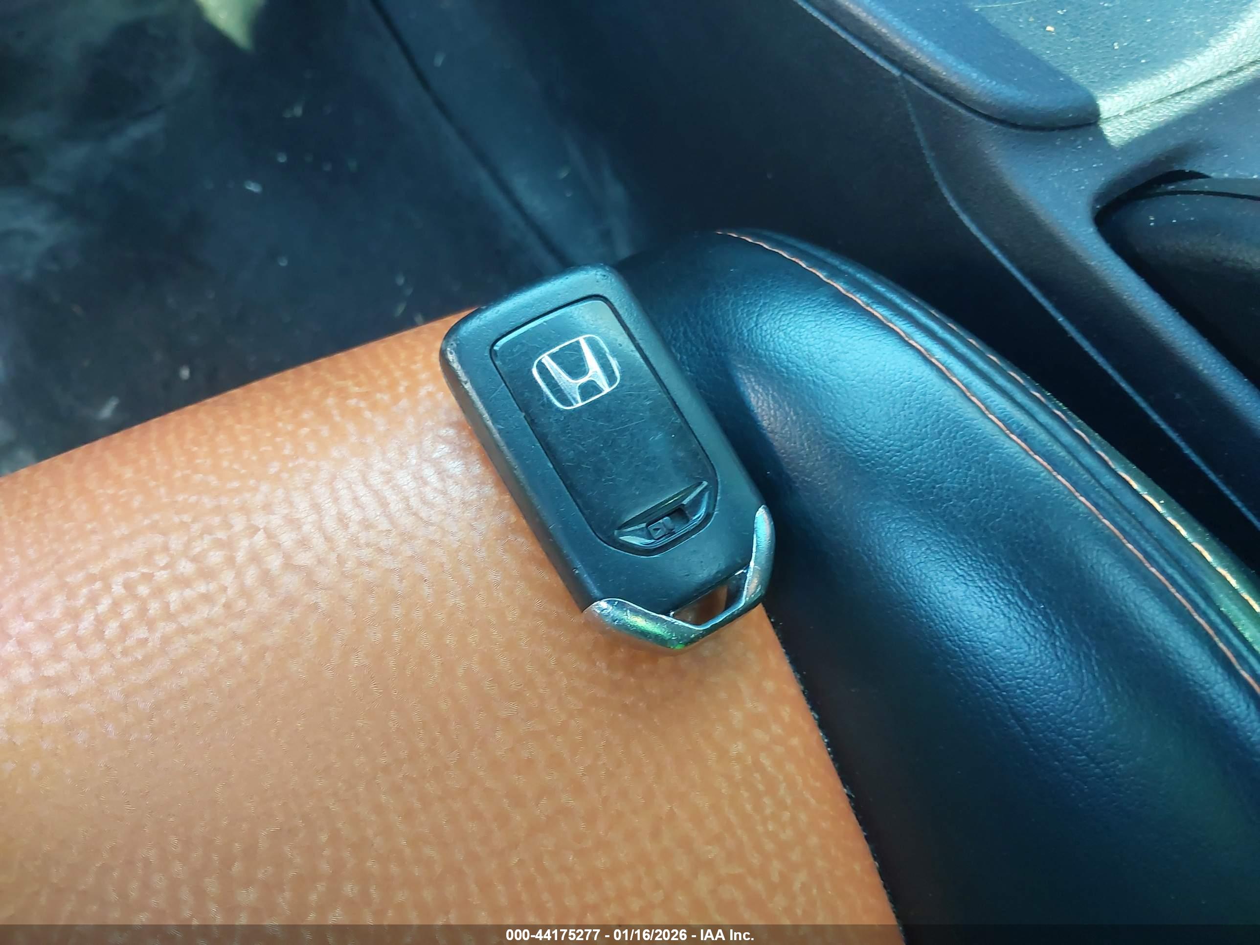 HONDA CIVIC image 11