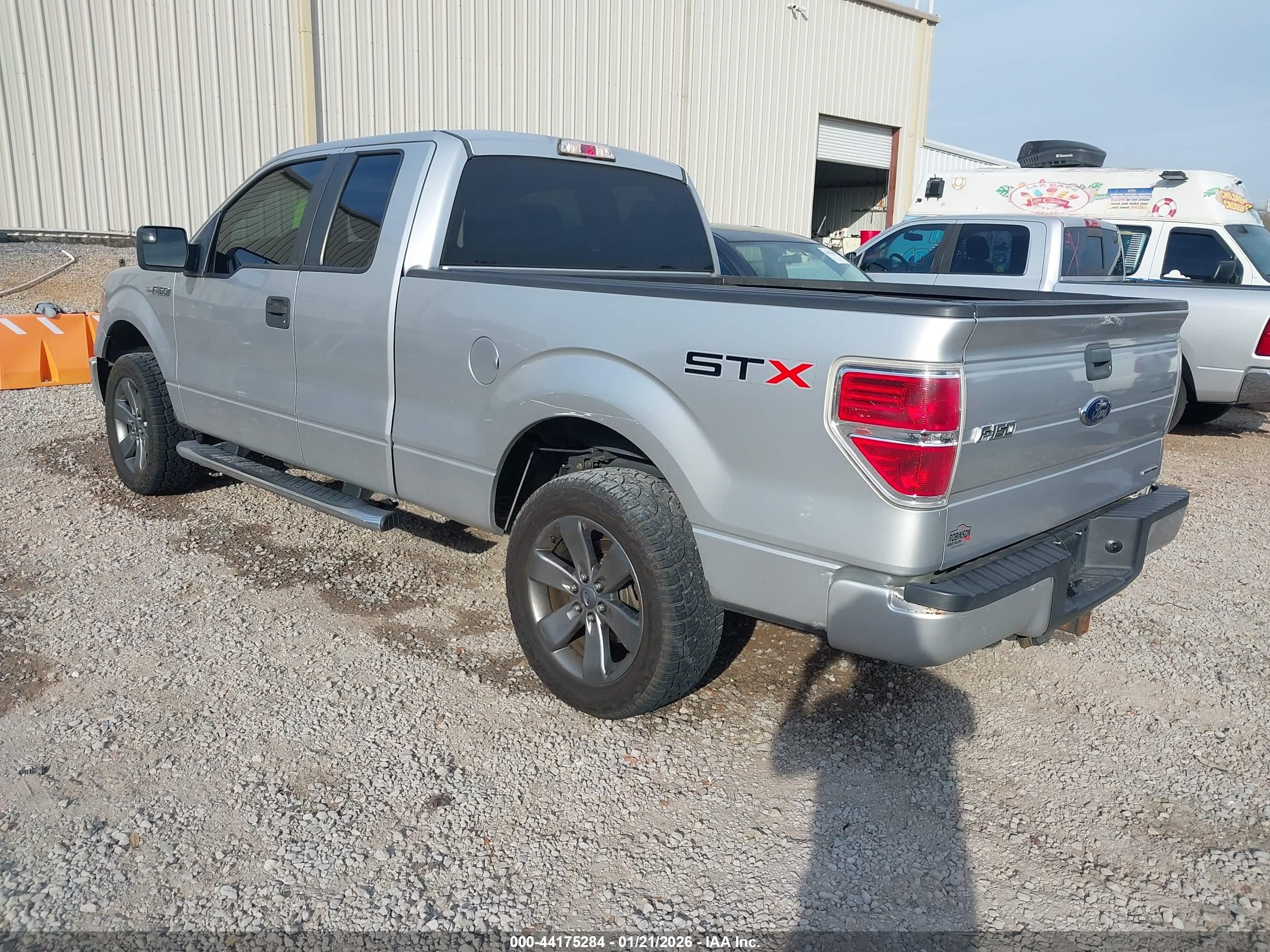FORD F-150 image 3