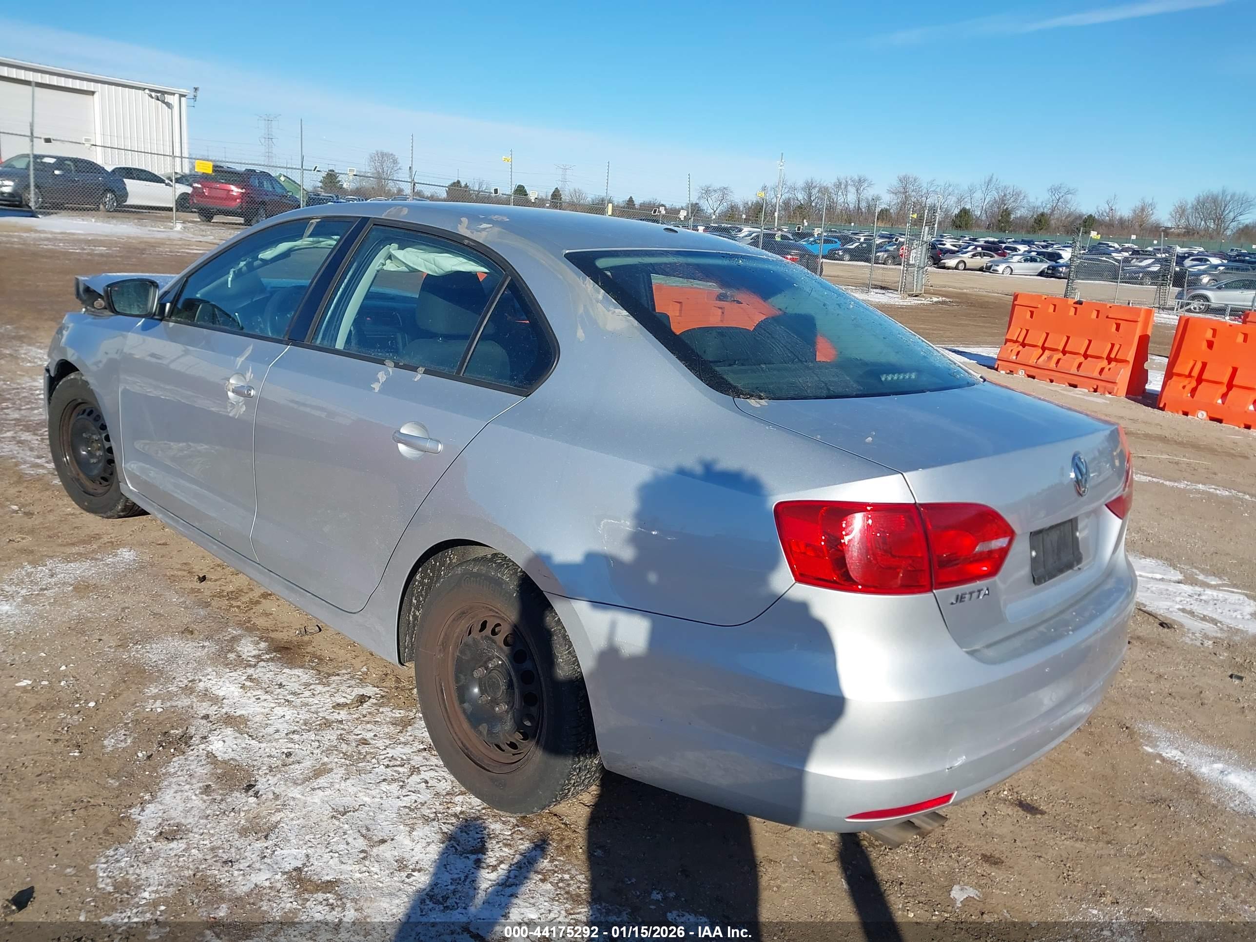 VOLKSWAGEN JETTA image 3
