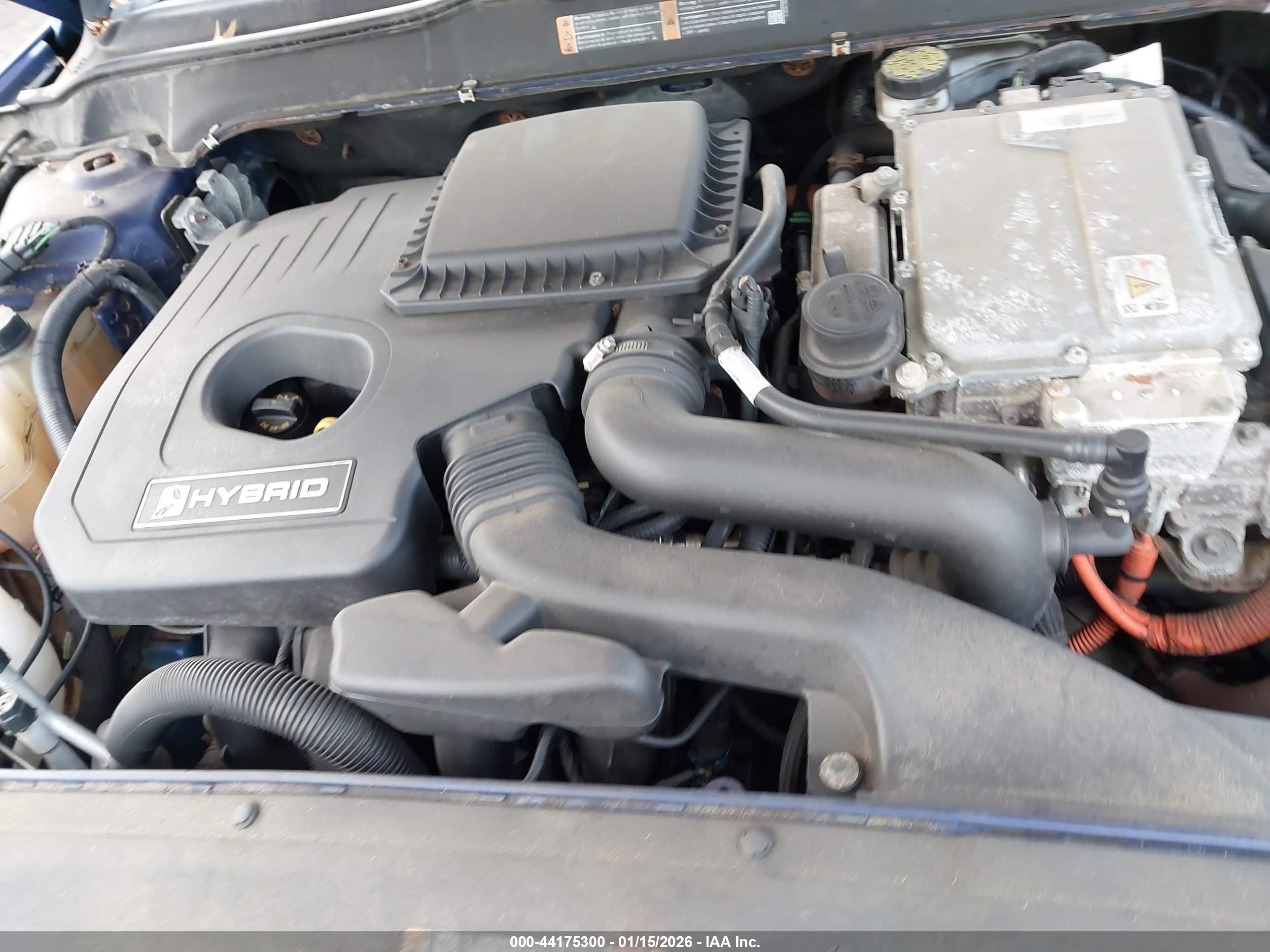 FORD FUSION image 10