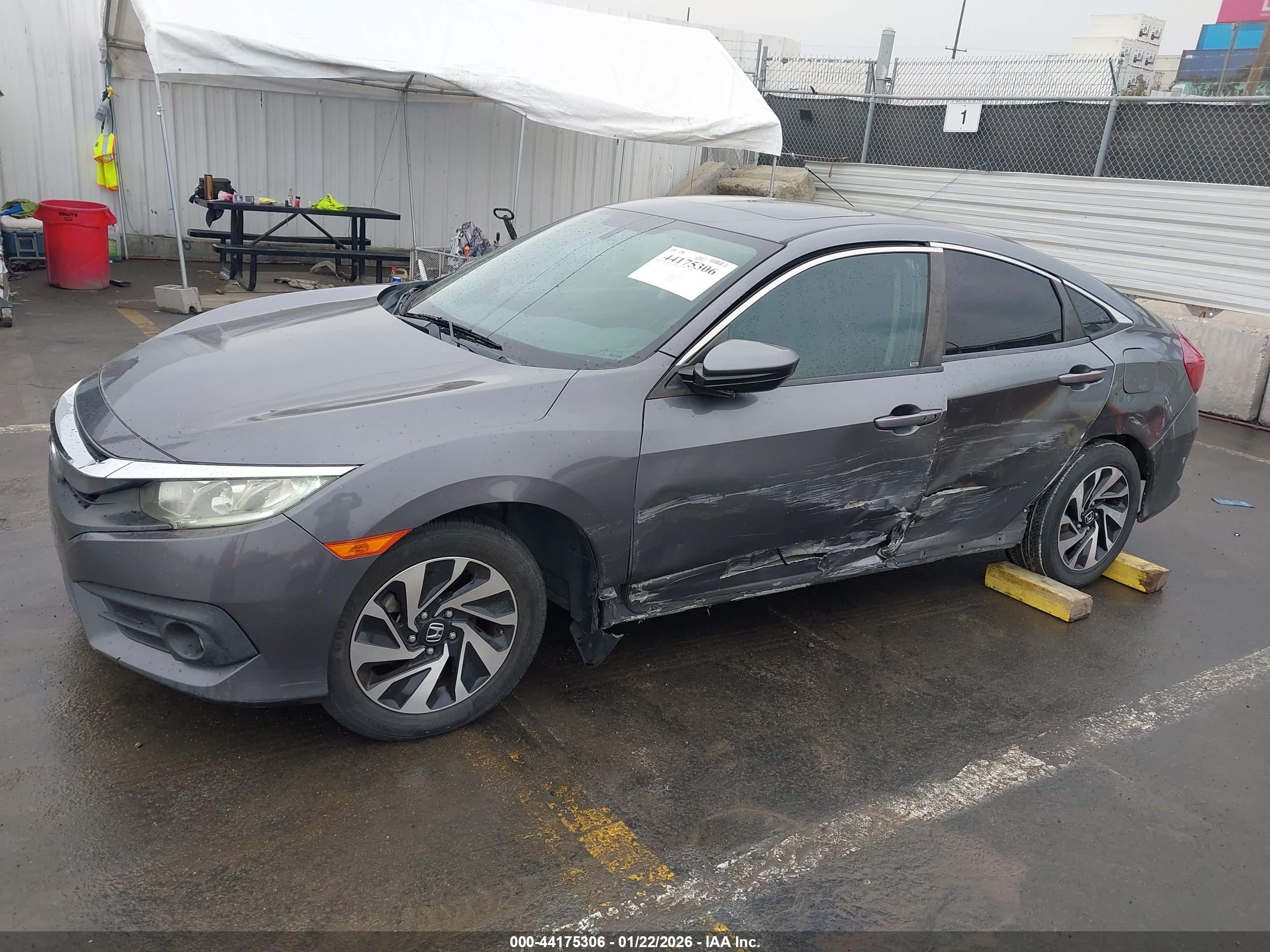 HONDA CIVIC image 6