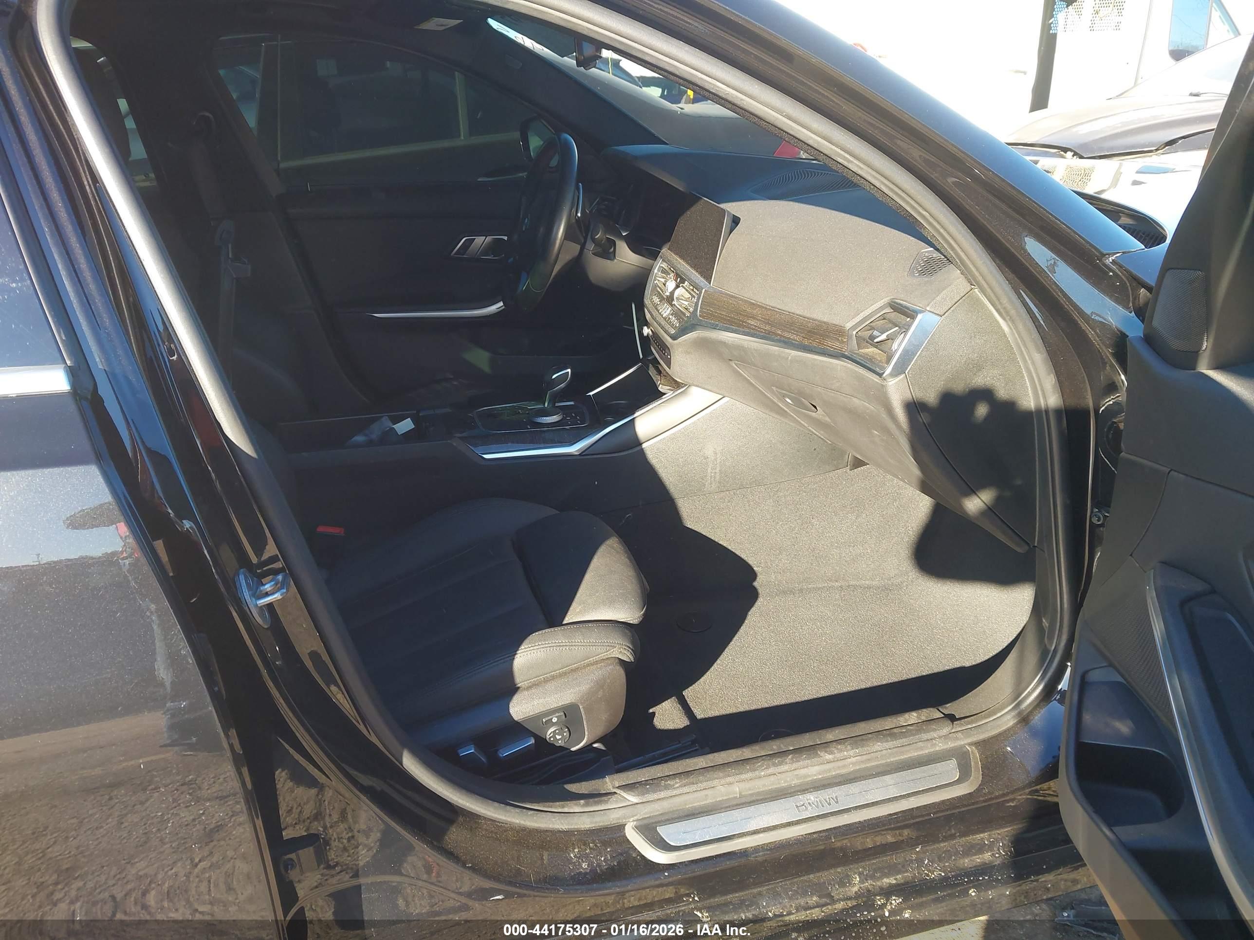BMW 330I image 5