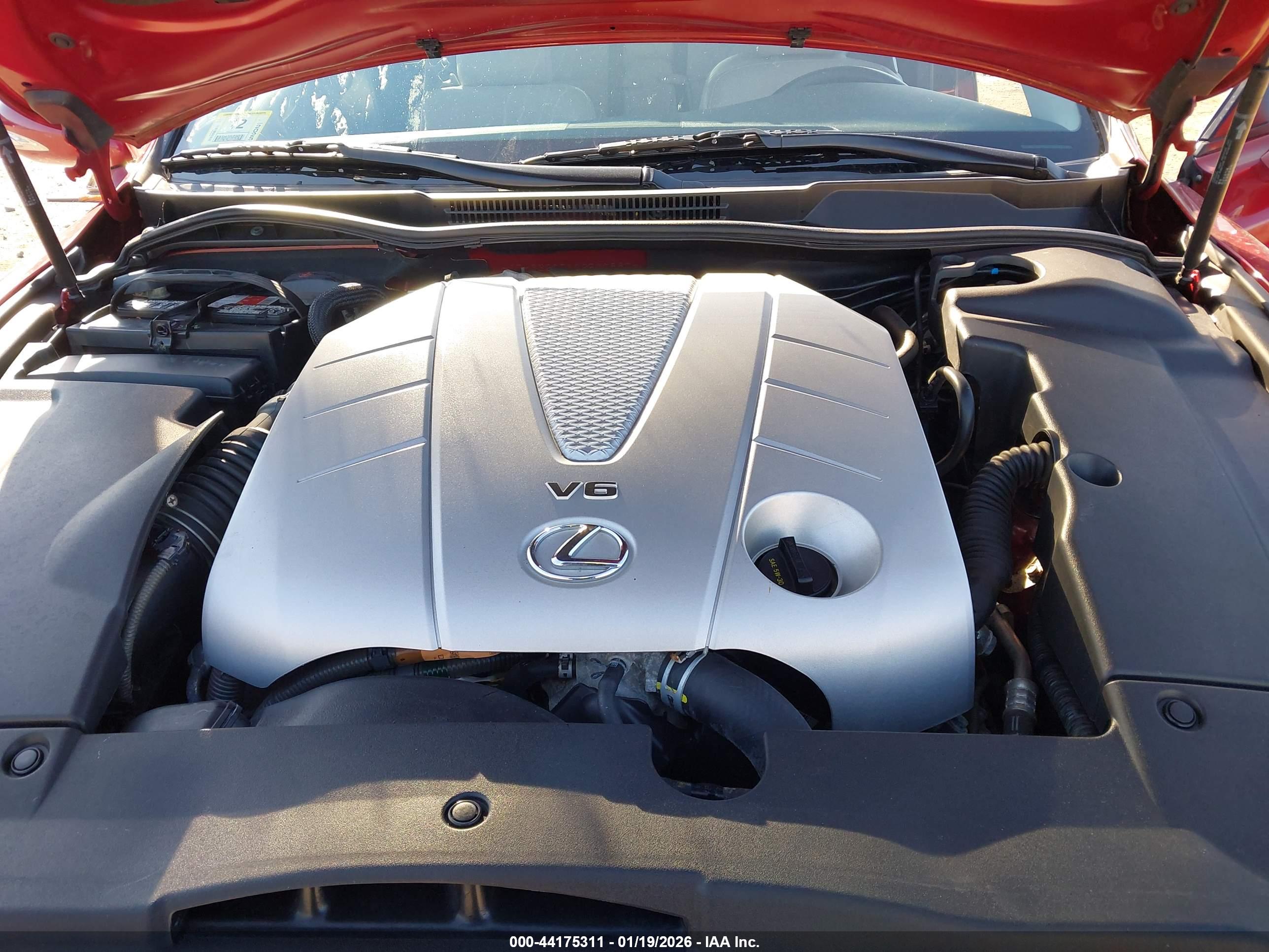 LEXUS IS image 10
