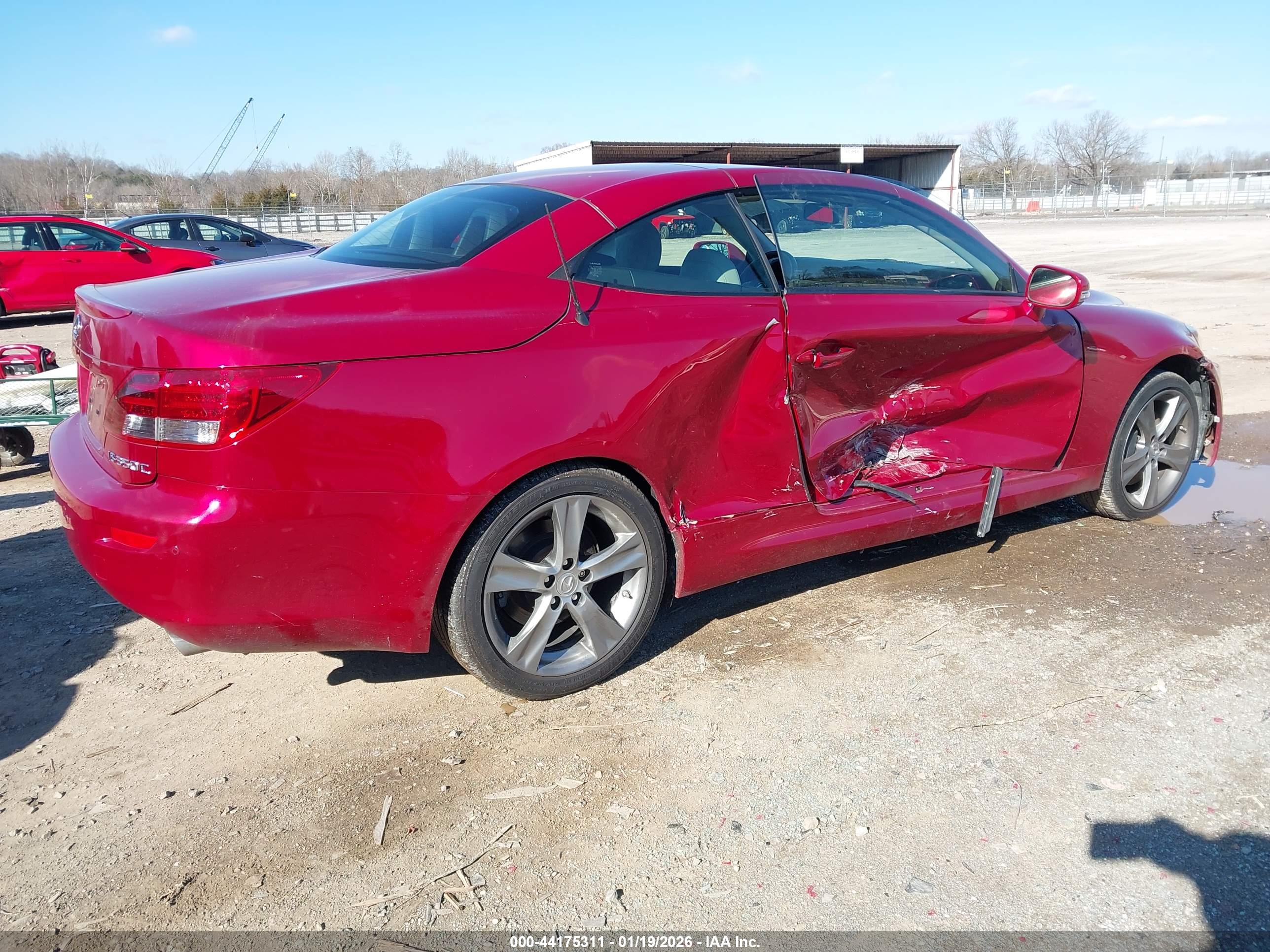 LEXUS IS image 4