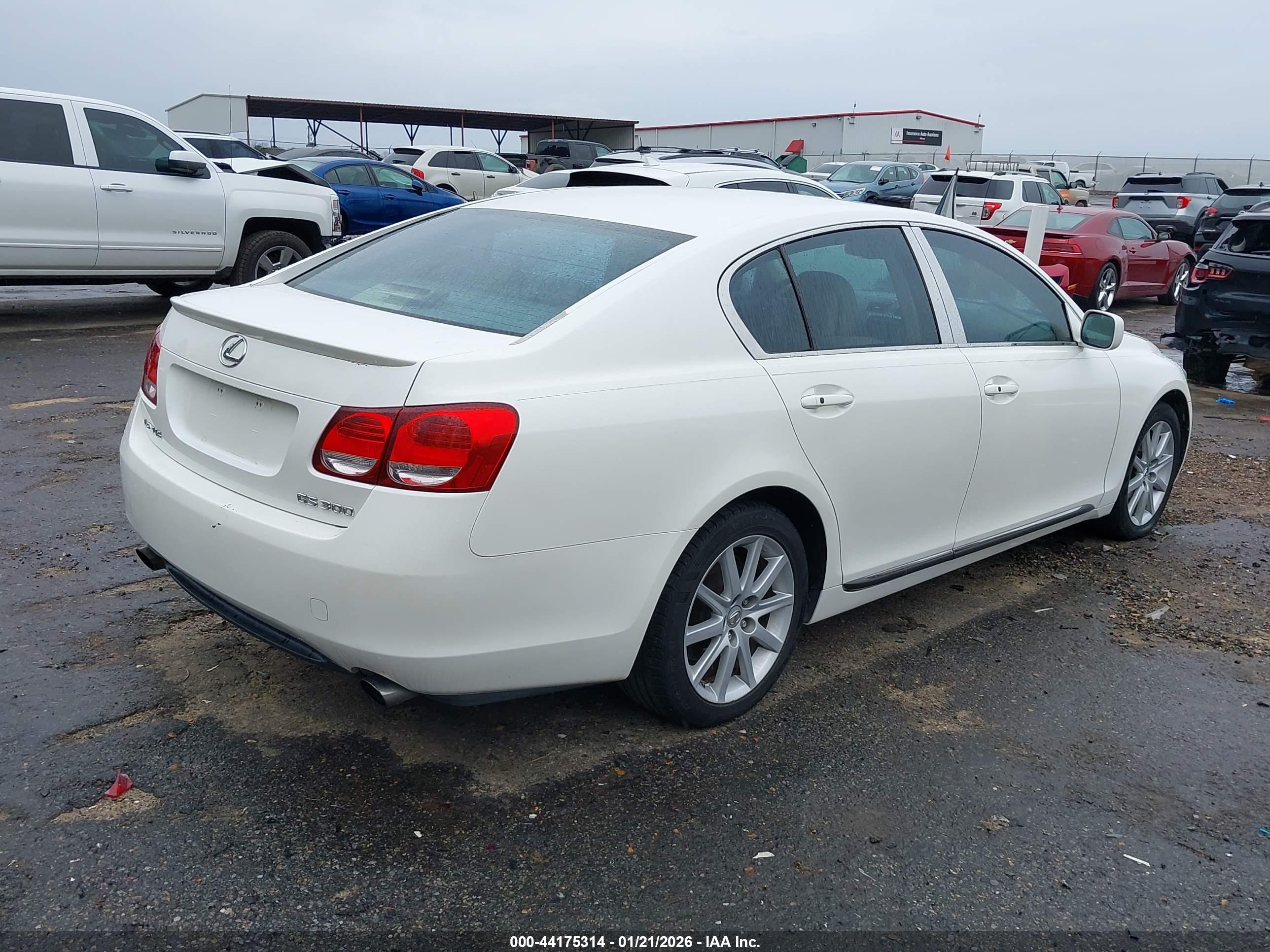 LEXUS GS image 4