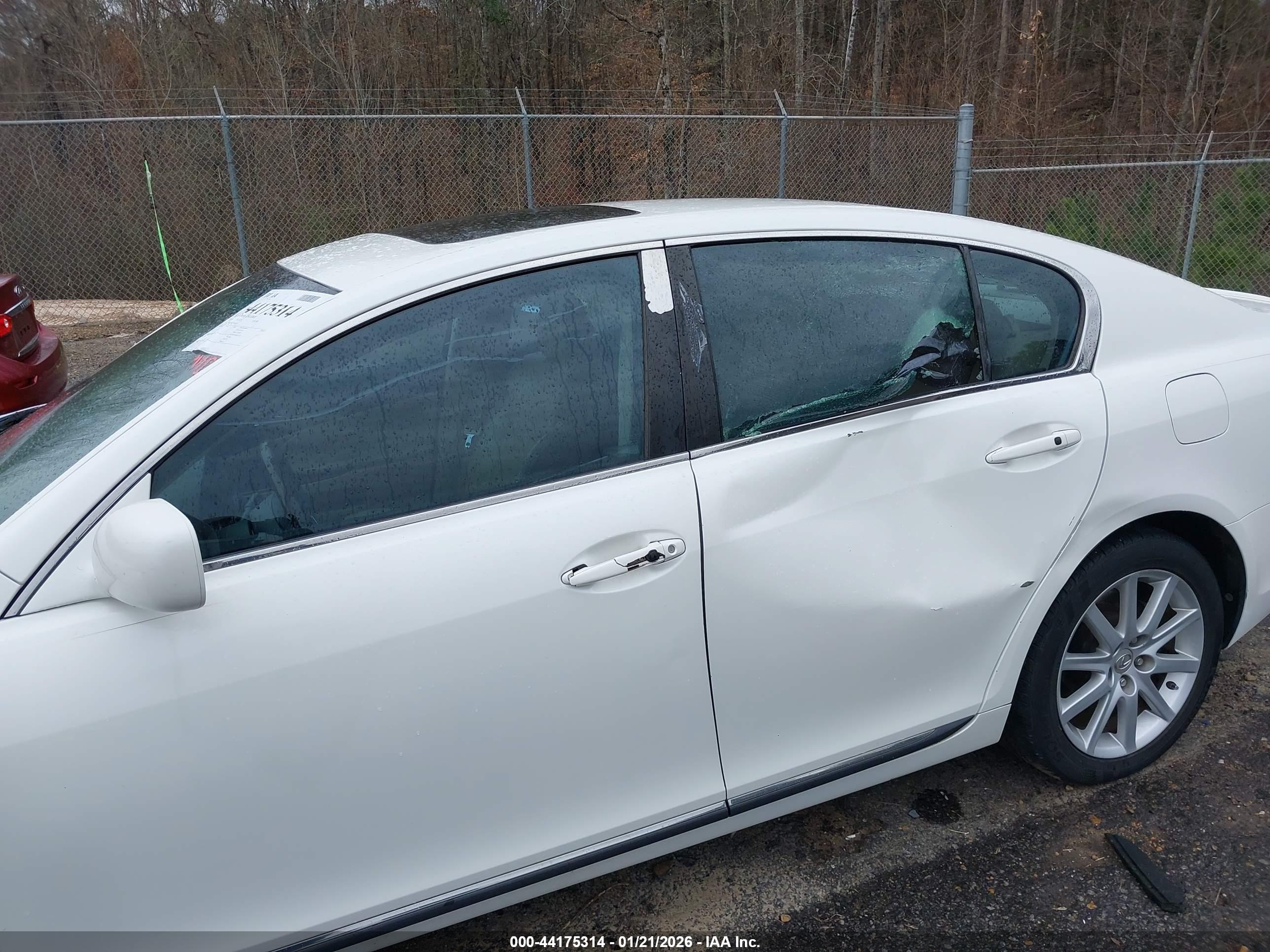 LEXUS GS image 6