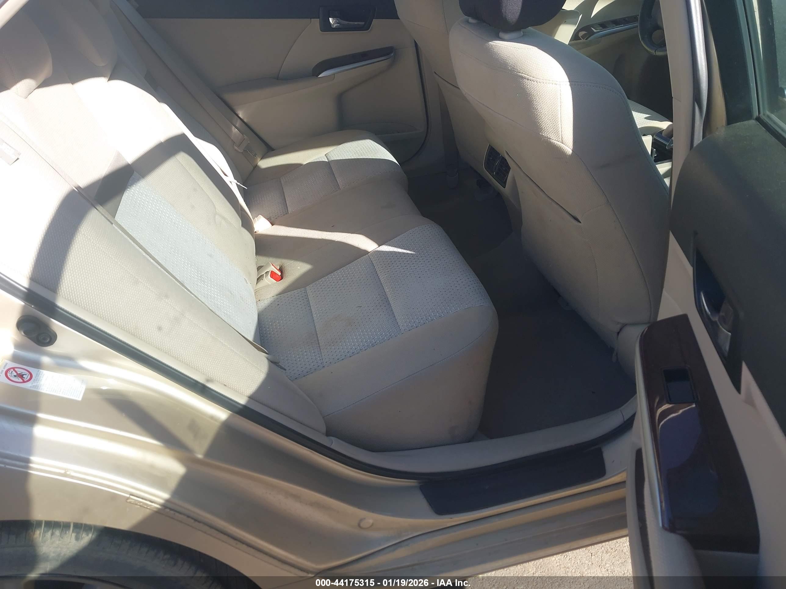 TOYOTA CAMRY image 8