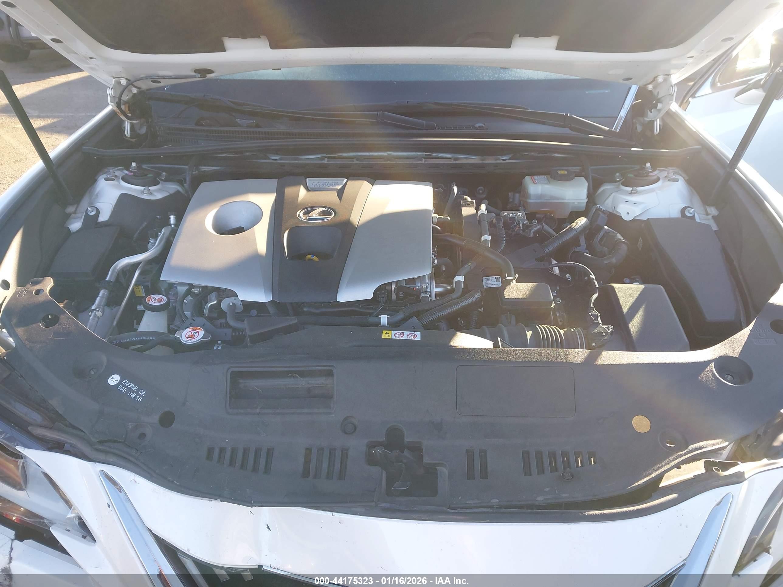 LEXUS ES image 10