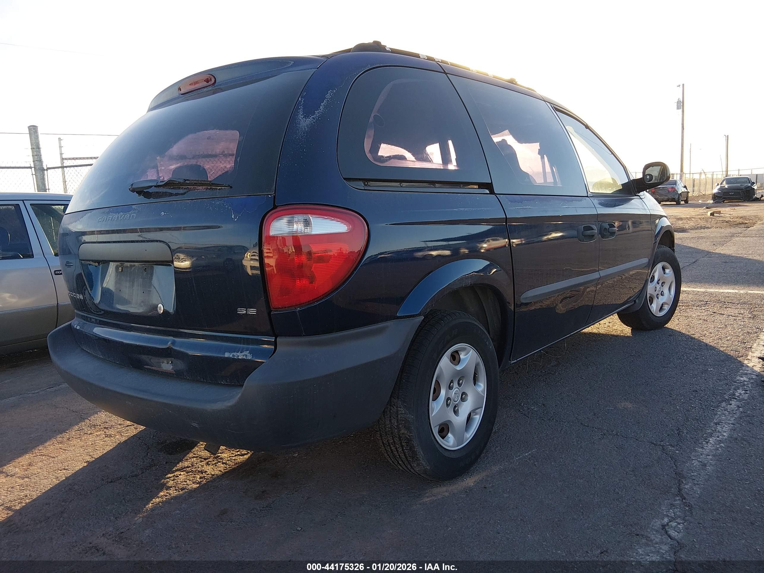 DODGE CARAVAN image 4