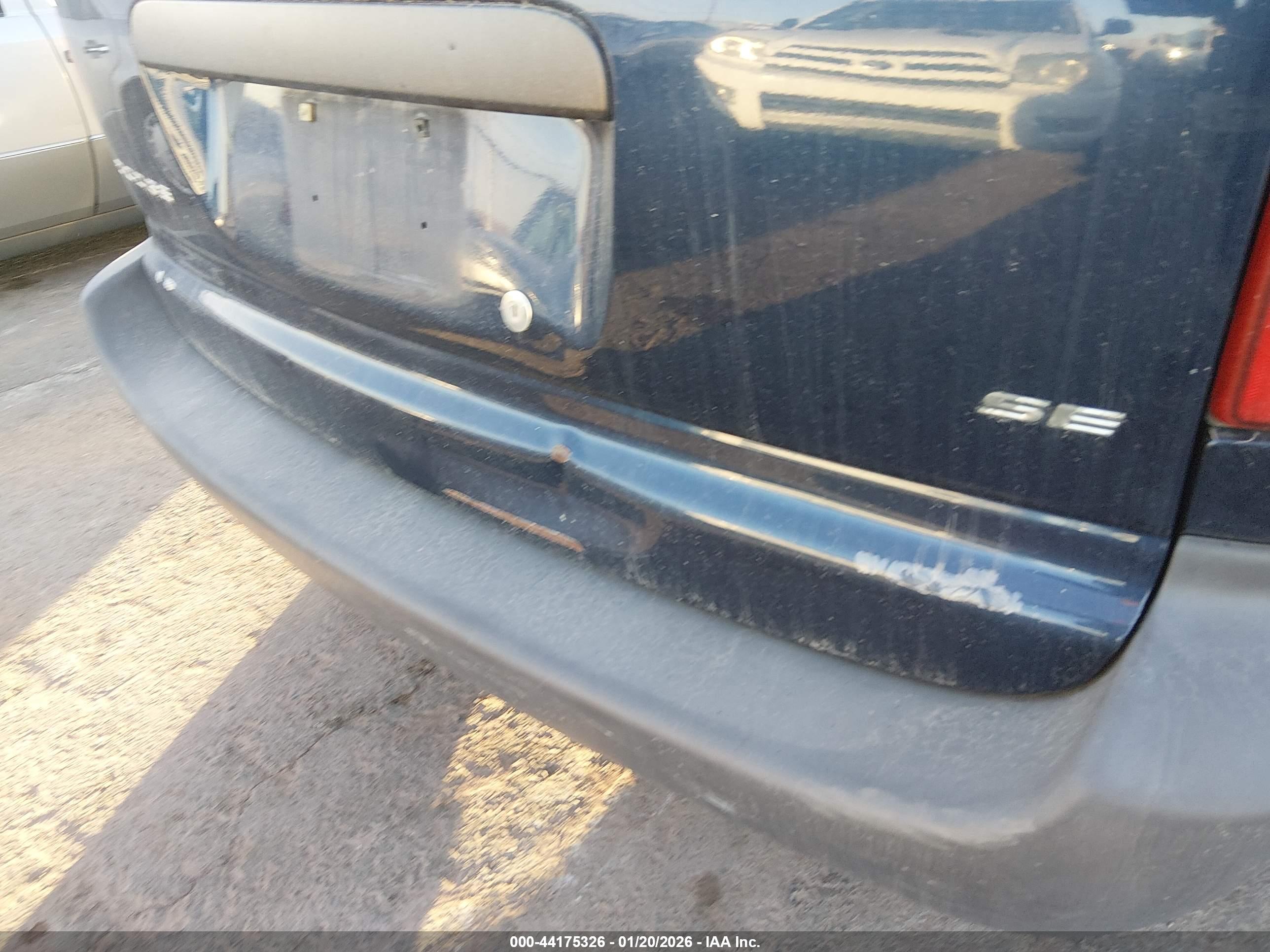 DODGE CARAVAN image 6