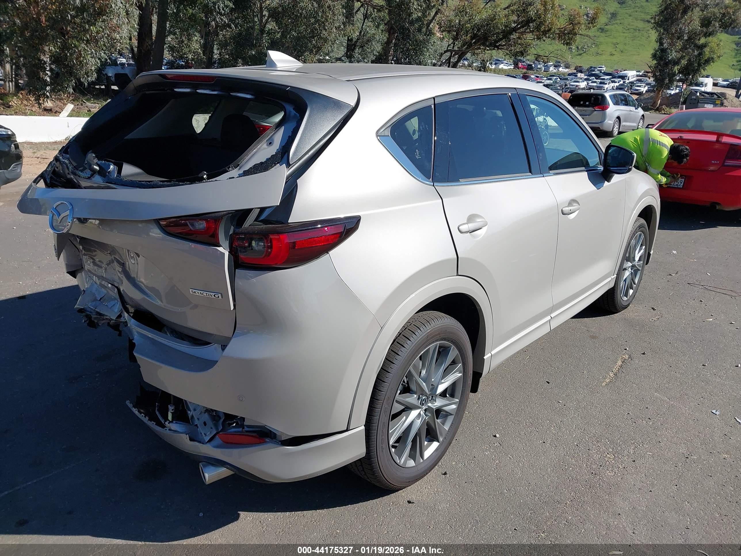 MAZDA CX-5 image 4