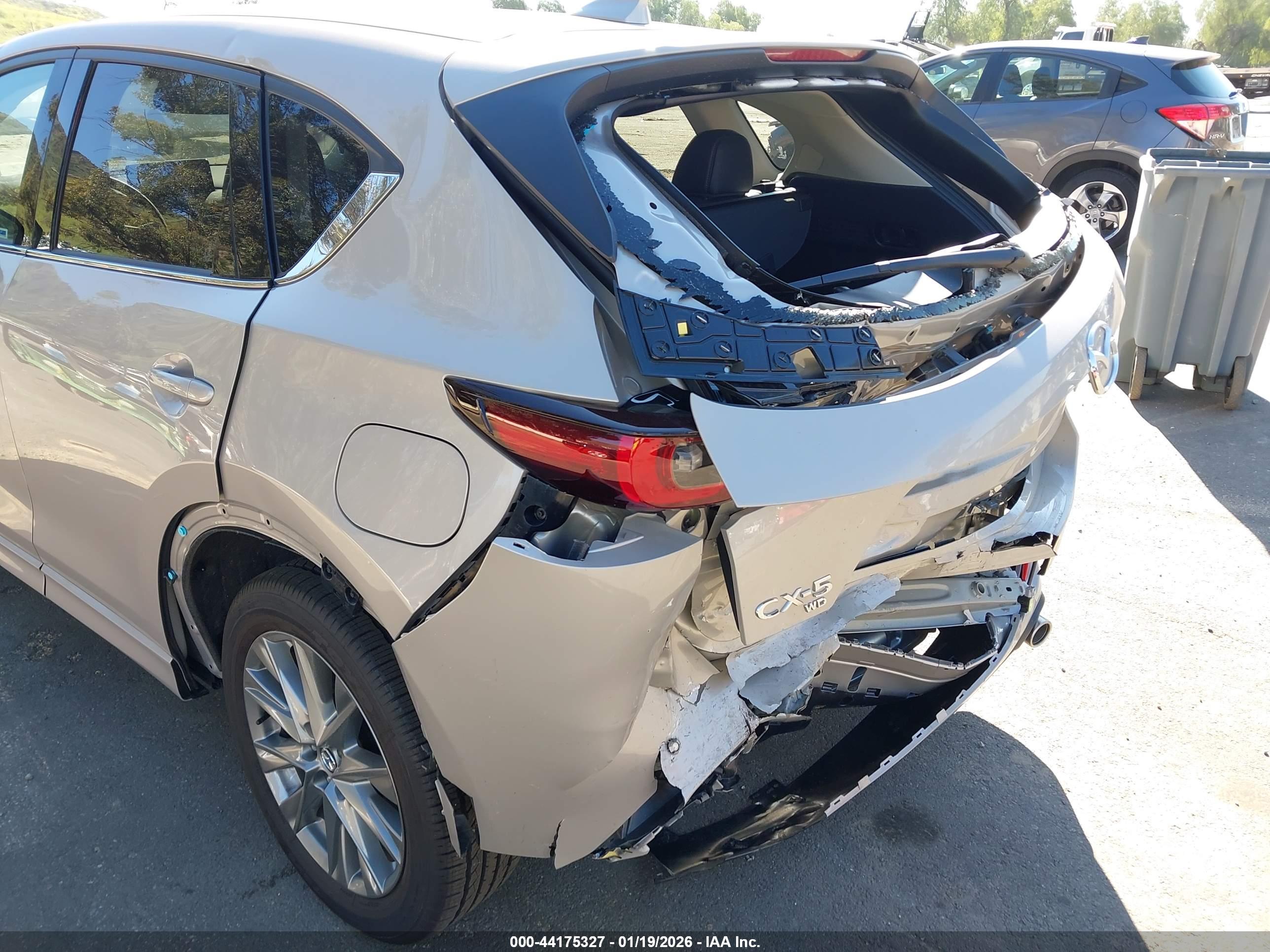 MAZDA CX-5 image 6