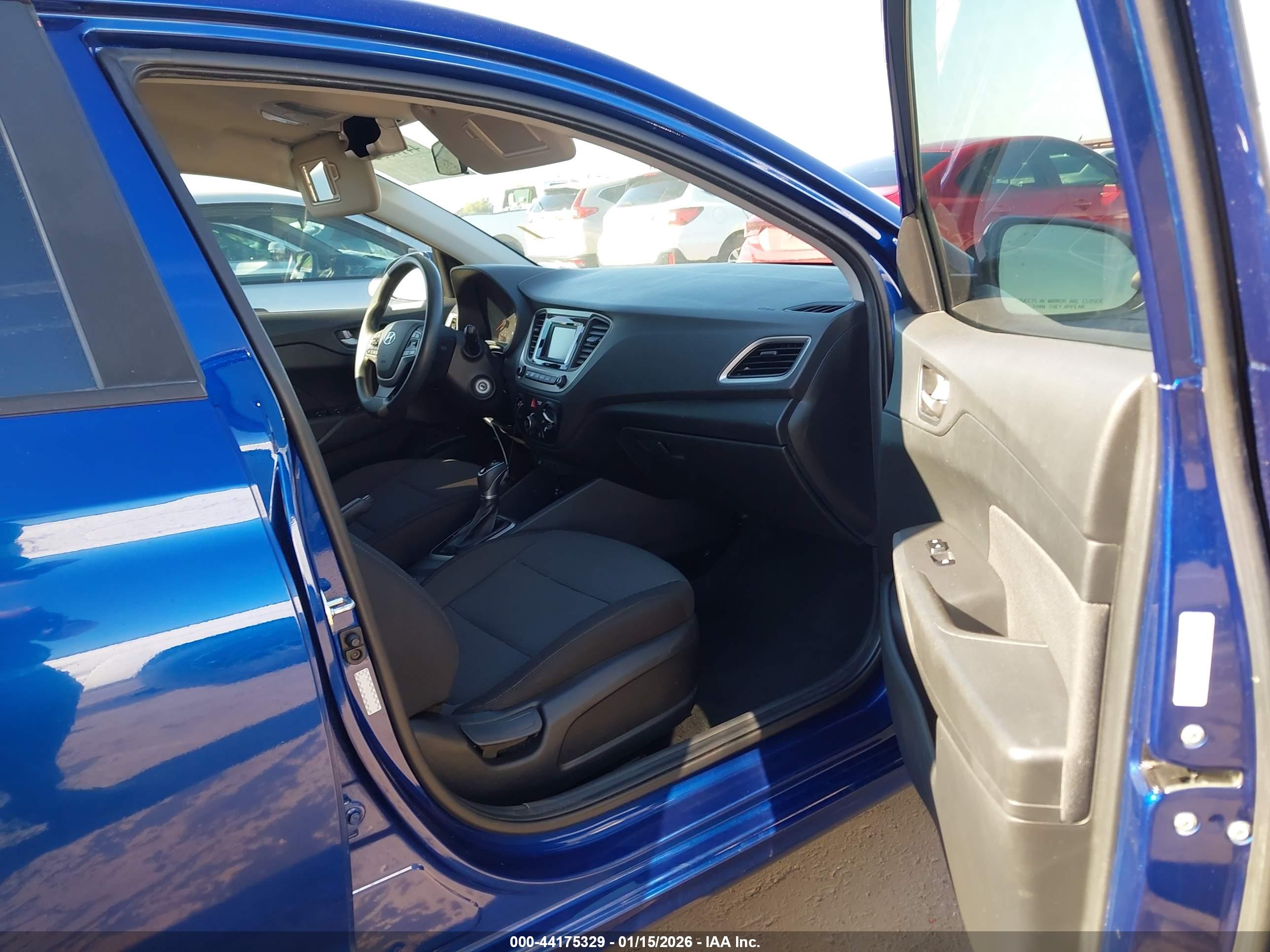 HYUNDAI ACCENT image 5